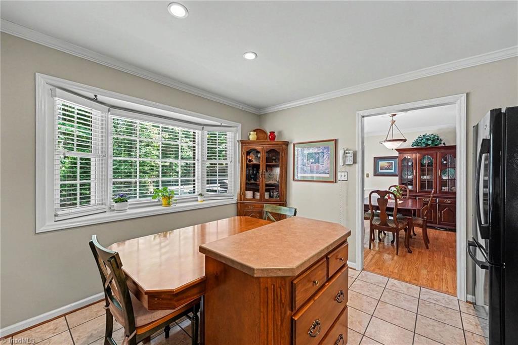 4903 Forest Oaks Drive