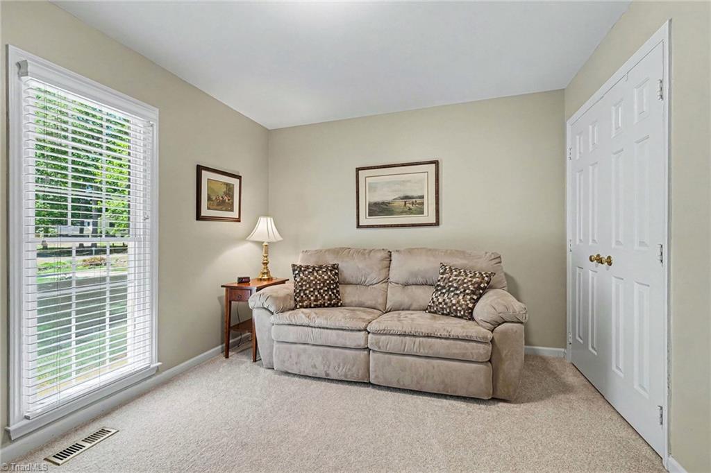 4903 Forest Oaks Drive