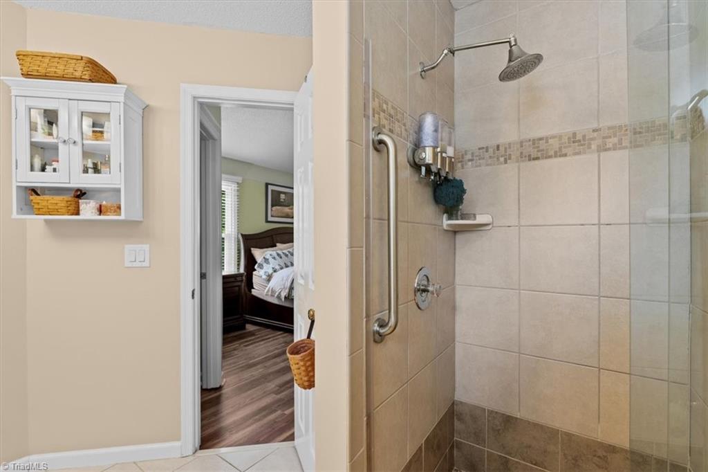 2418 Quaker Landing Road