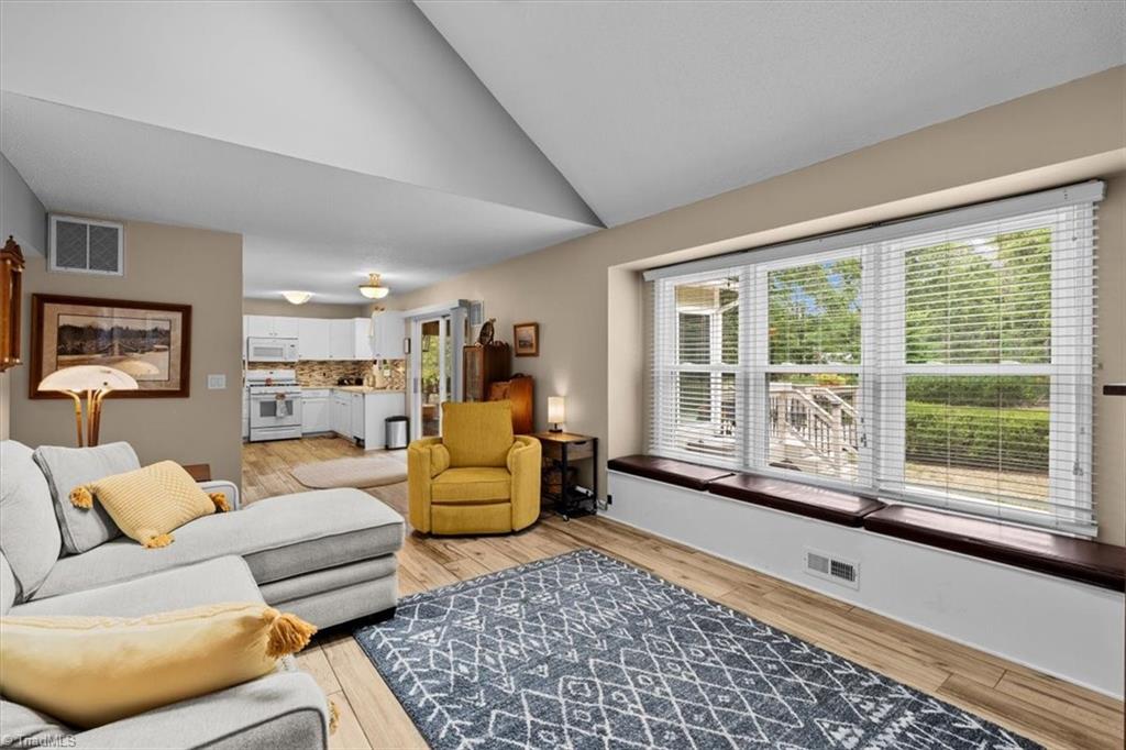 2418 Quaker Landing Road