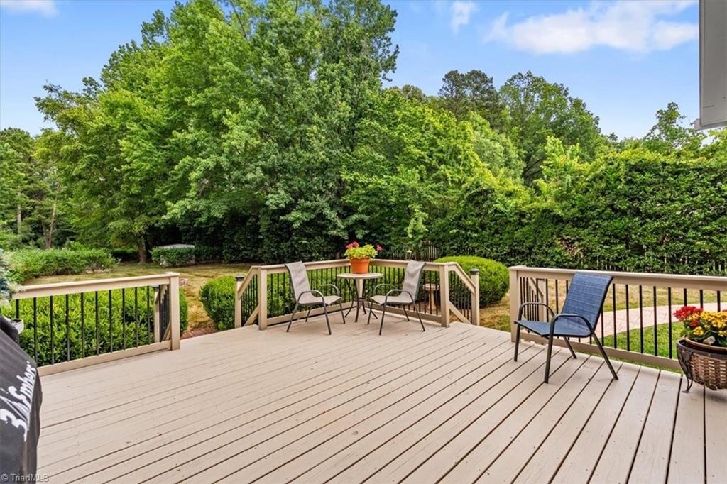 2418 Quaker Landing Road