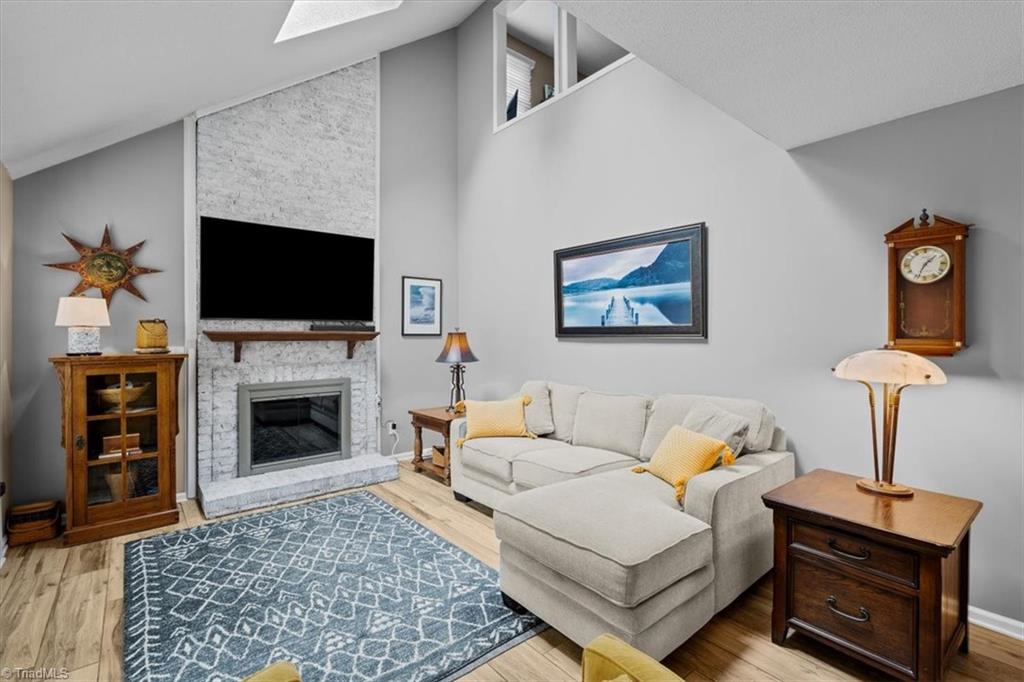 2418 Quaker Landing Road