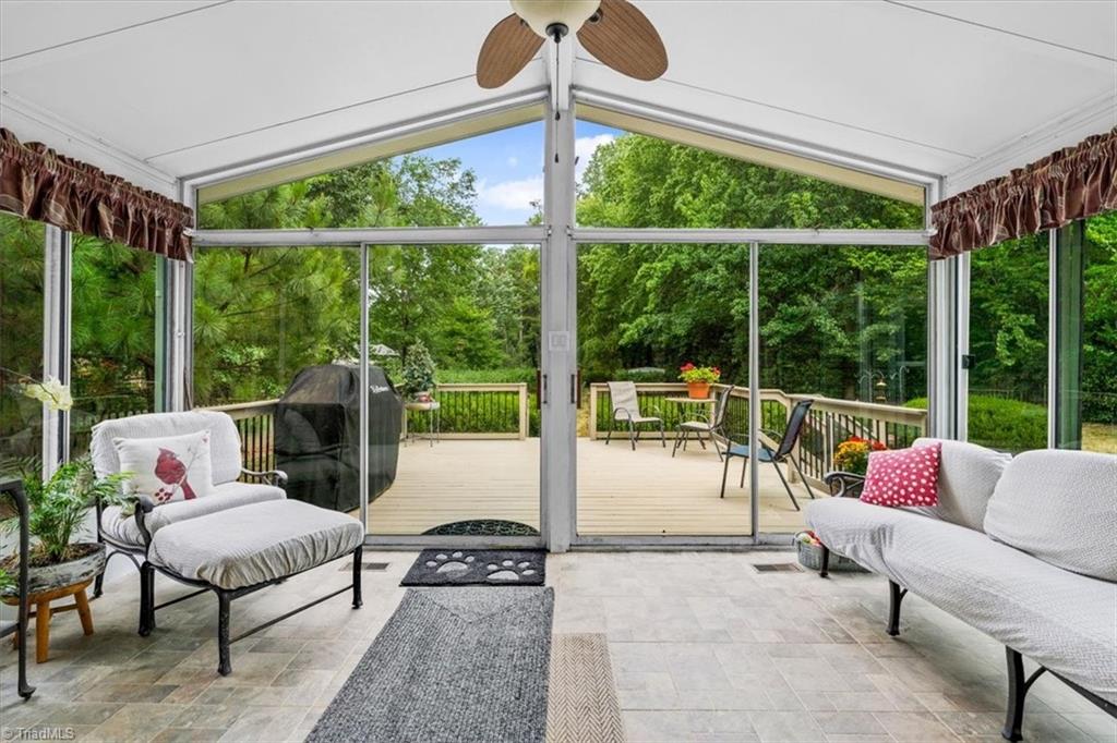 2418 Quaker Landing Road