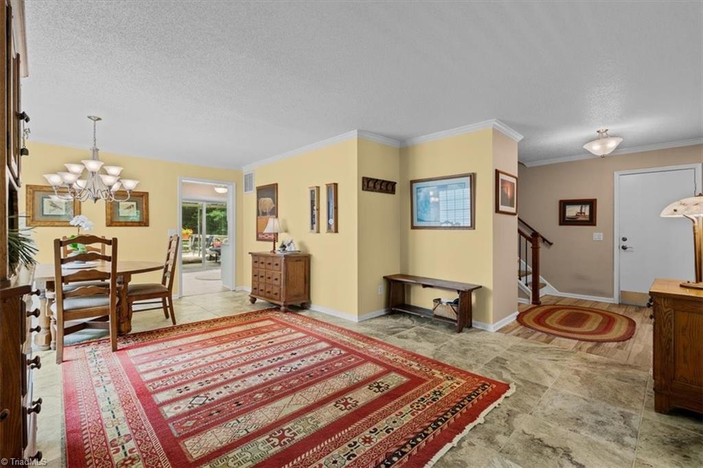 2418 Quaker Landing Road