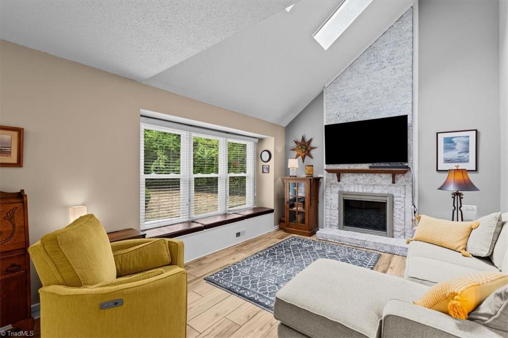 2418 Quaker Landing Road