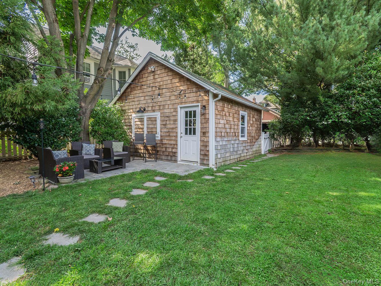 150 Franklin Avenue