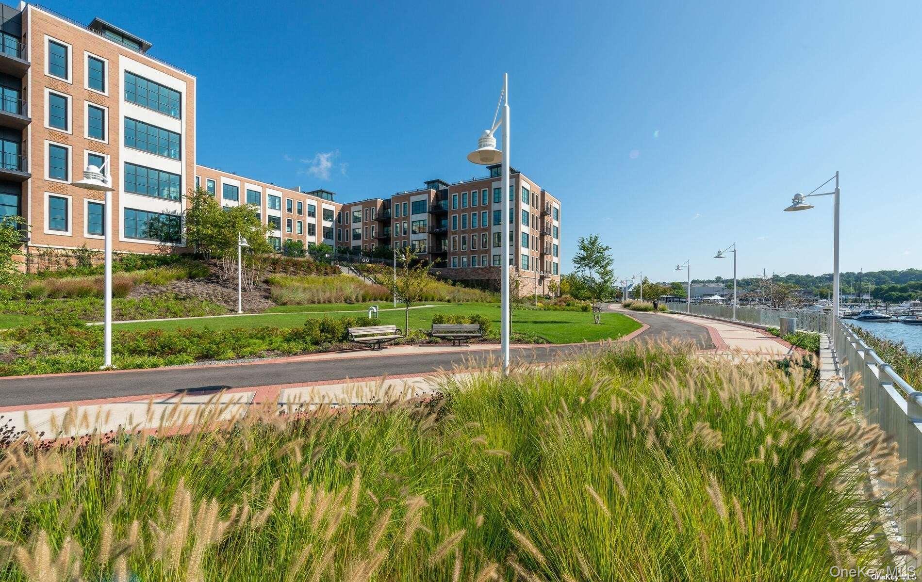 100 Garvies Point Road Unit: 1014