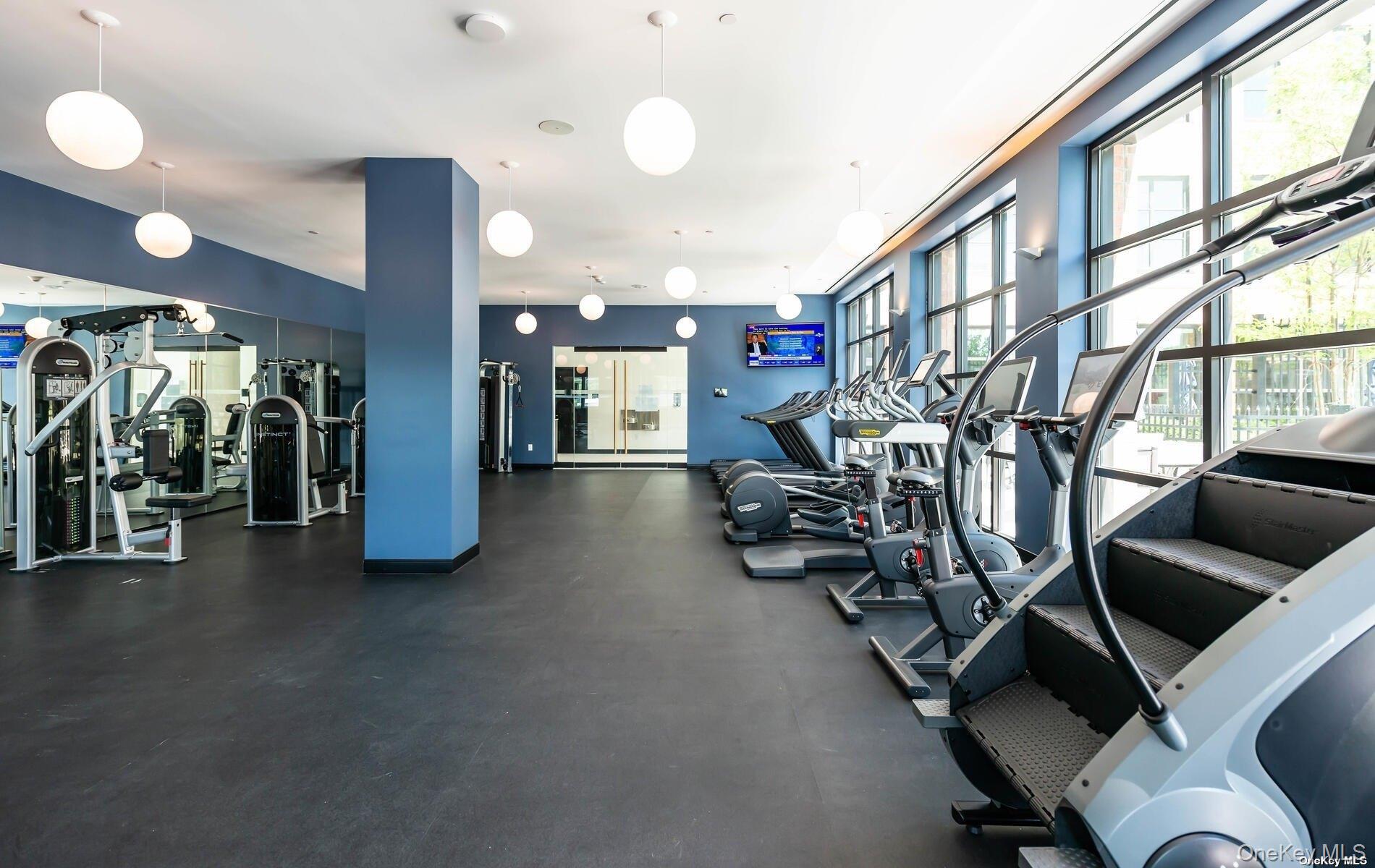 100 Garvies Point Road Unit: 1014