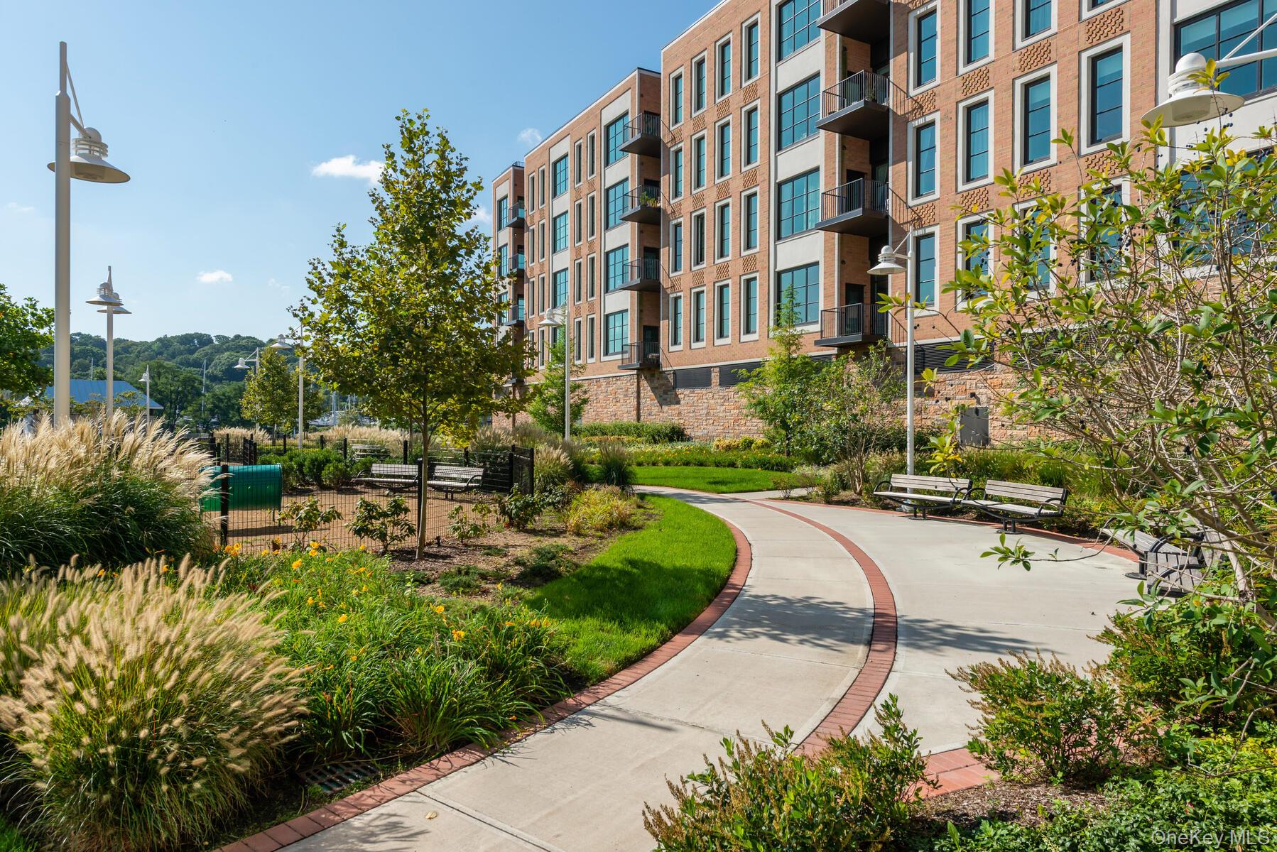 100 Garvies Point Road Unit: 1116