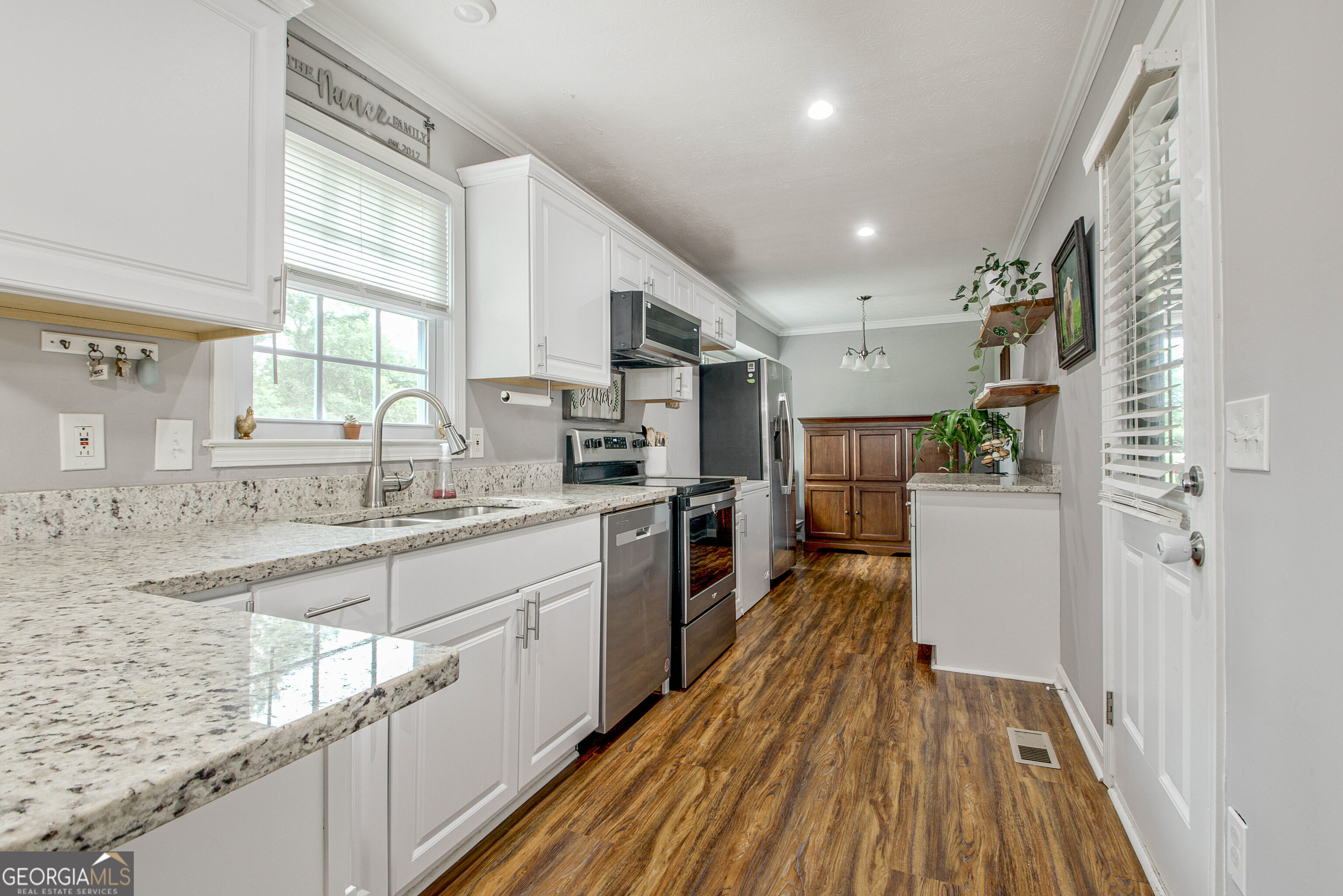 123 W Wedgewood Circle