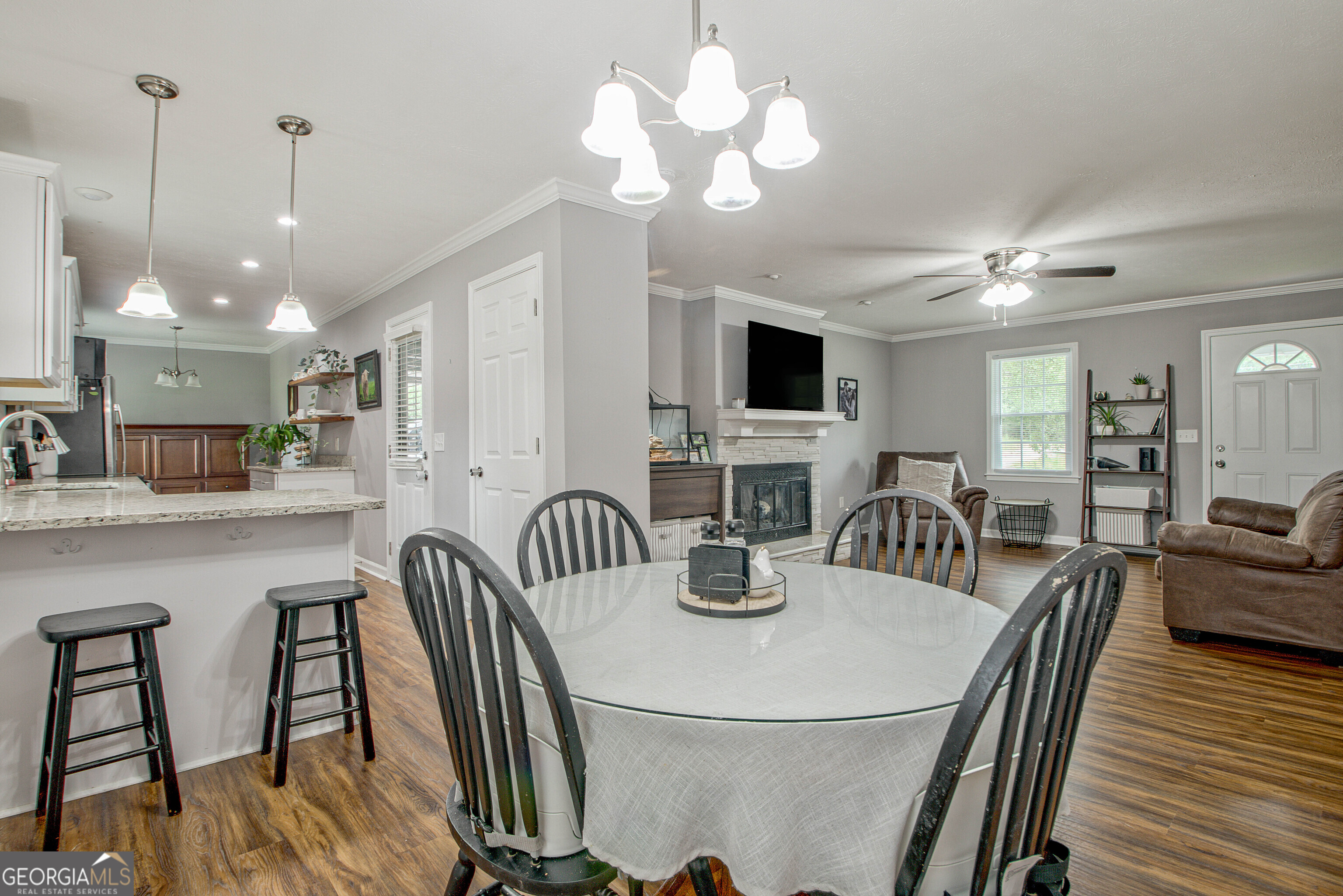 123 W Wedgewood Circle