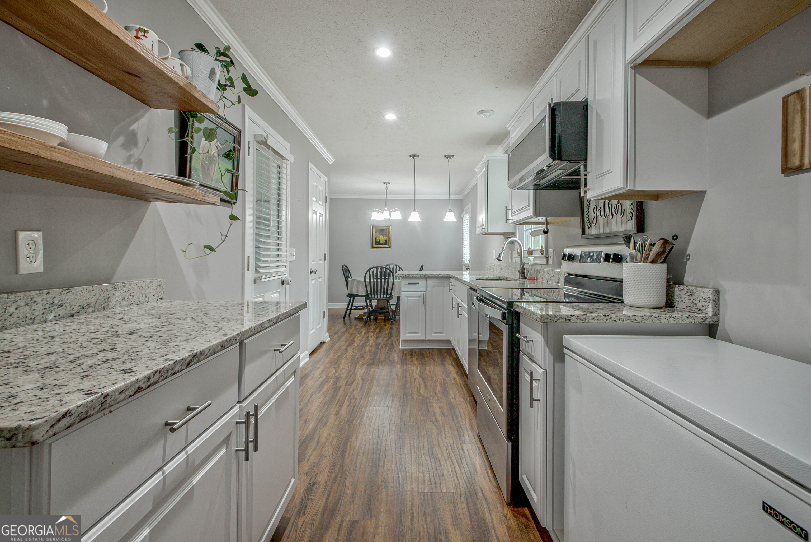 123 W Wedgewood Circle