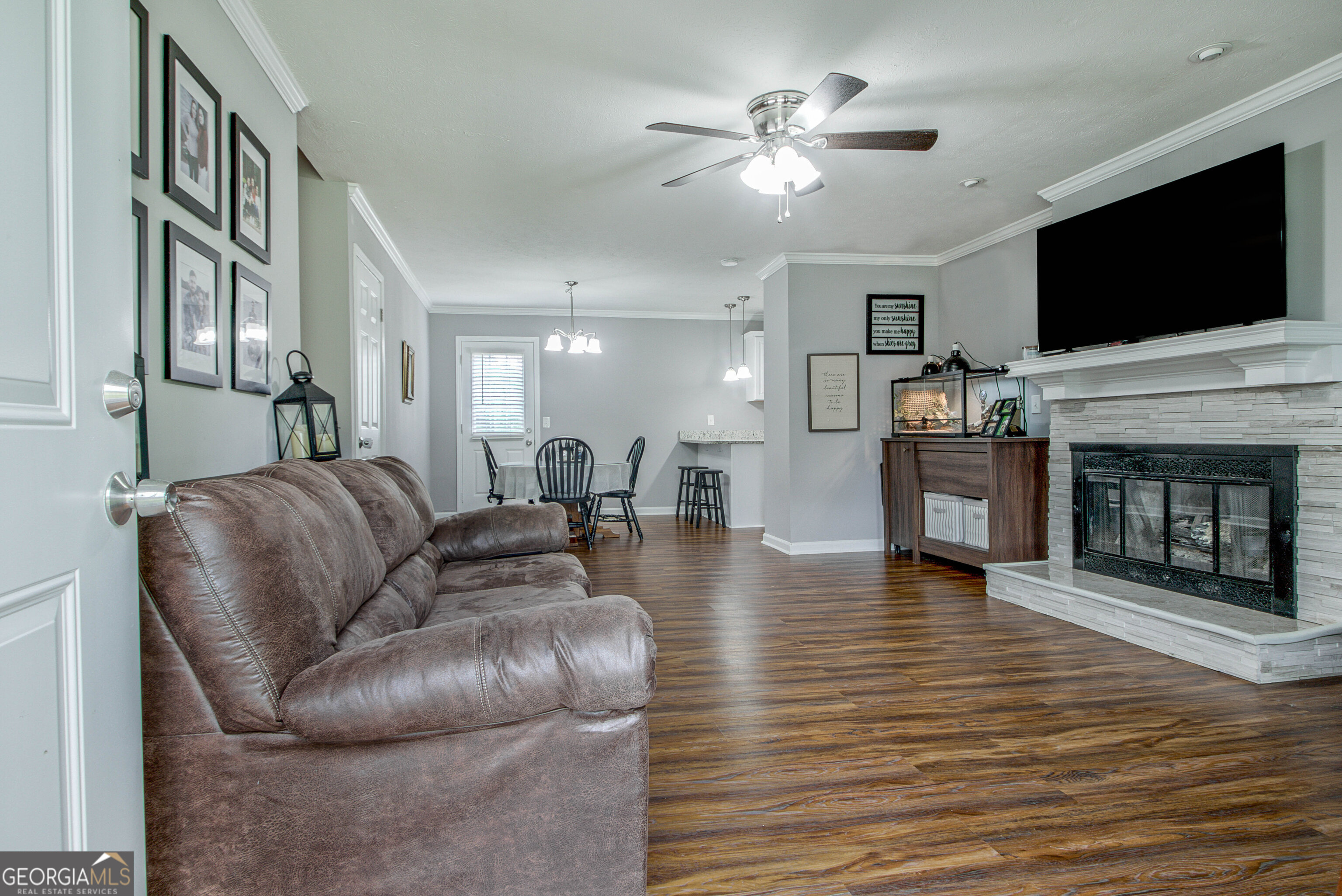 123 W Wedgewood Circle