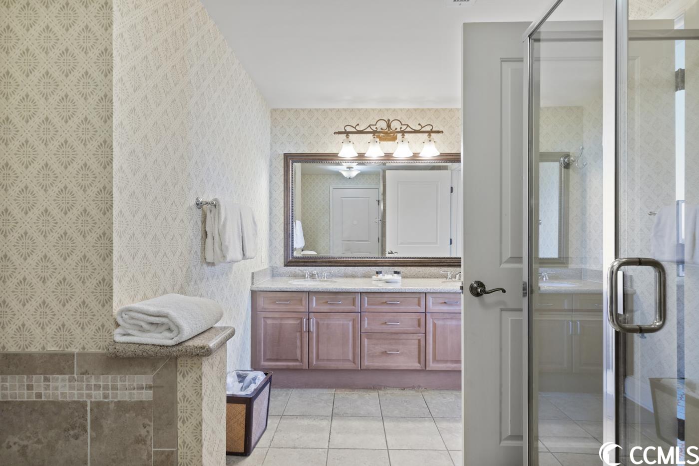 8121 Amalfi Pl. Unit: 4-705