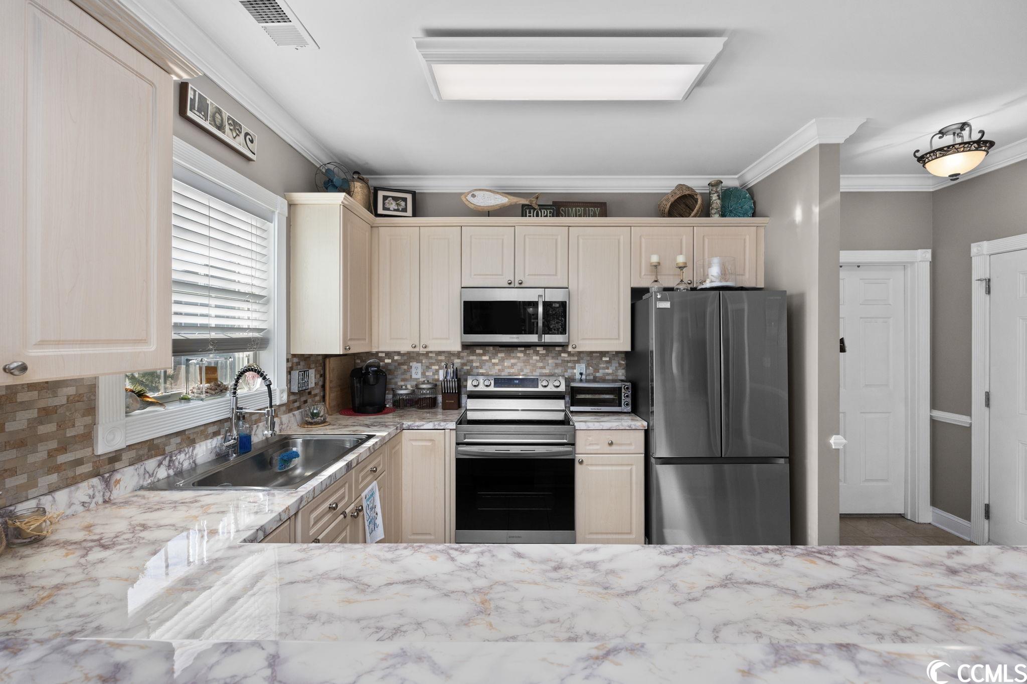 4812 Magnolia Lake Dr. Unit: 305