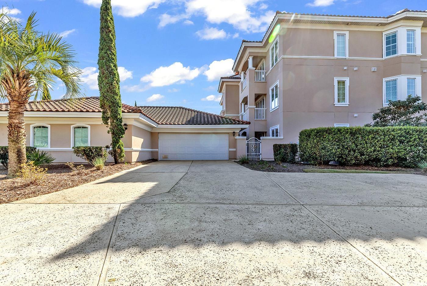 9125 Venezia Circle Unit: 1-102