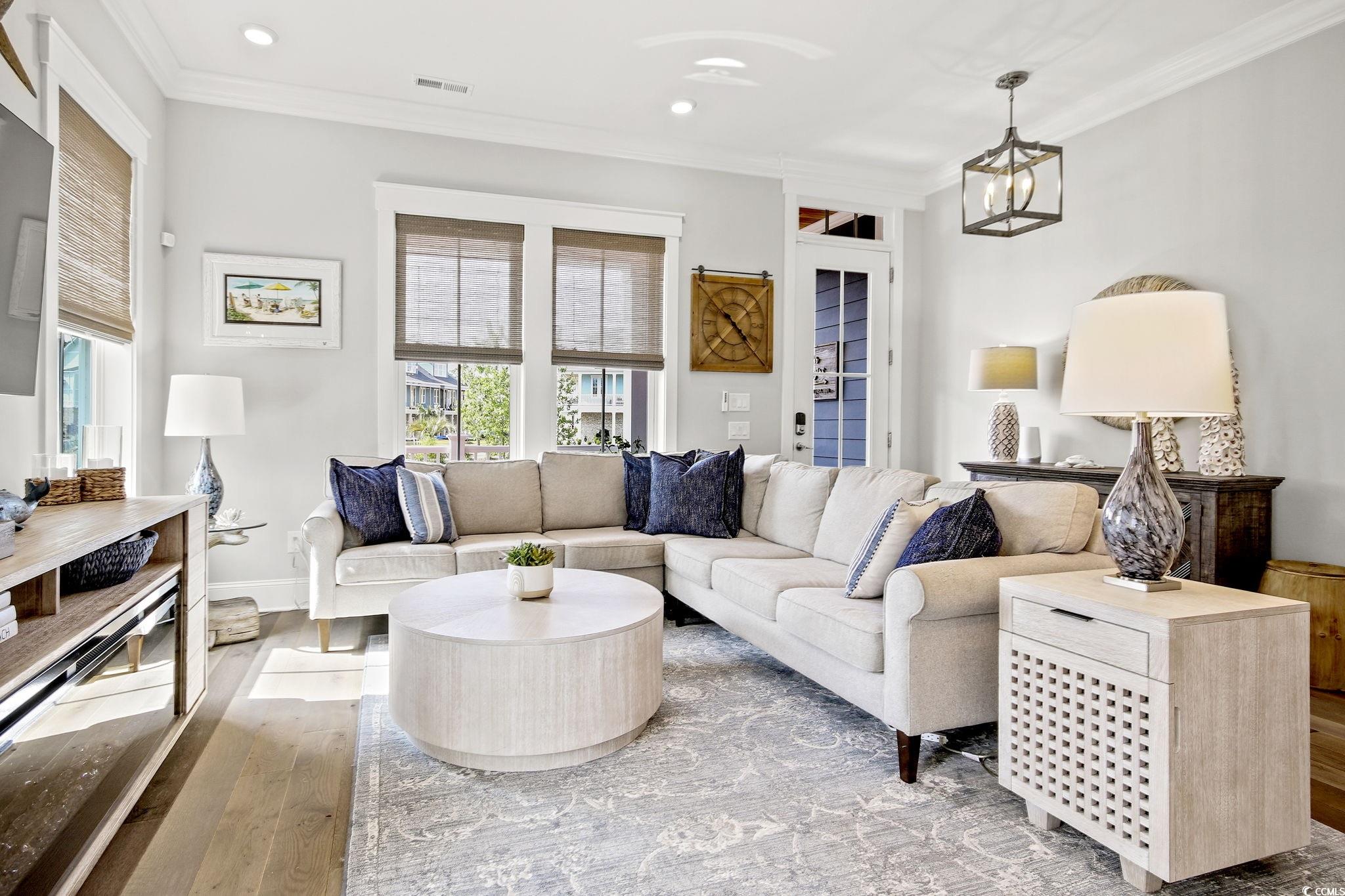 8190 Wren Feather Lane