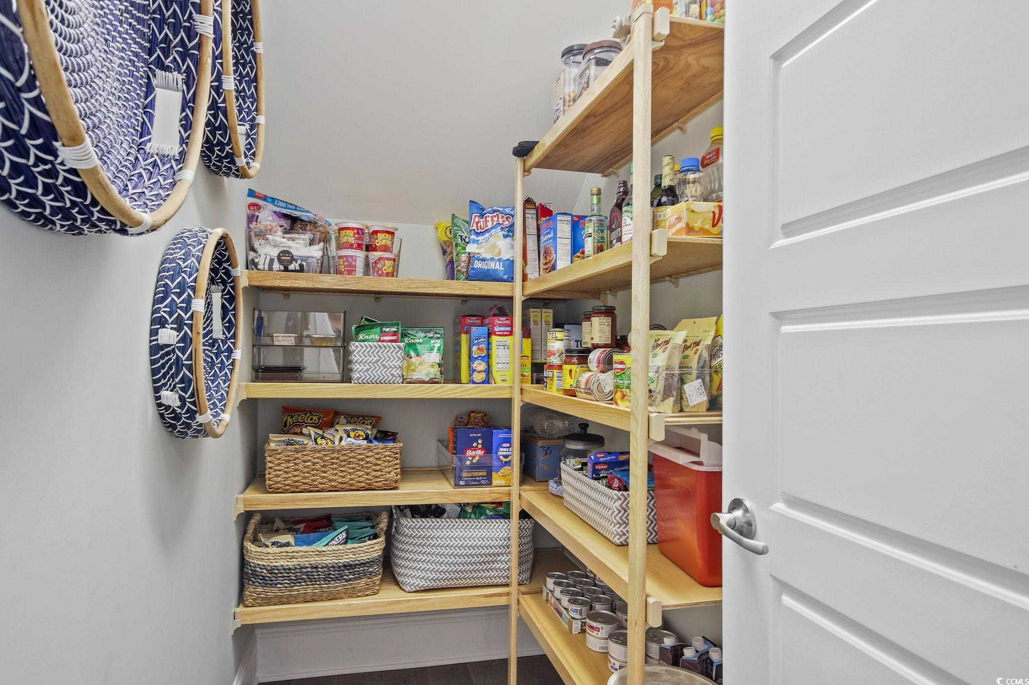 8190 Wren Feather Lane