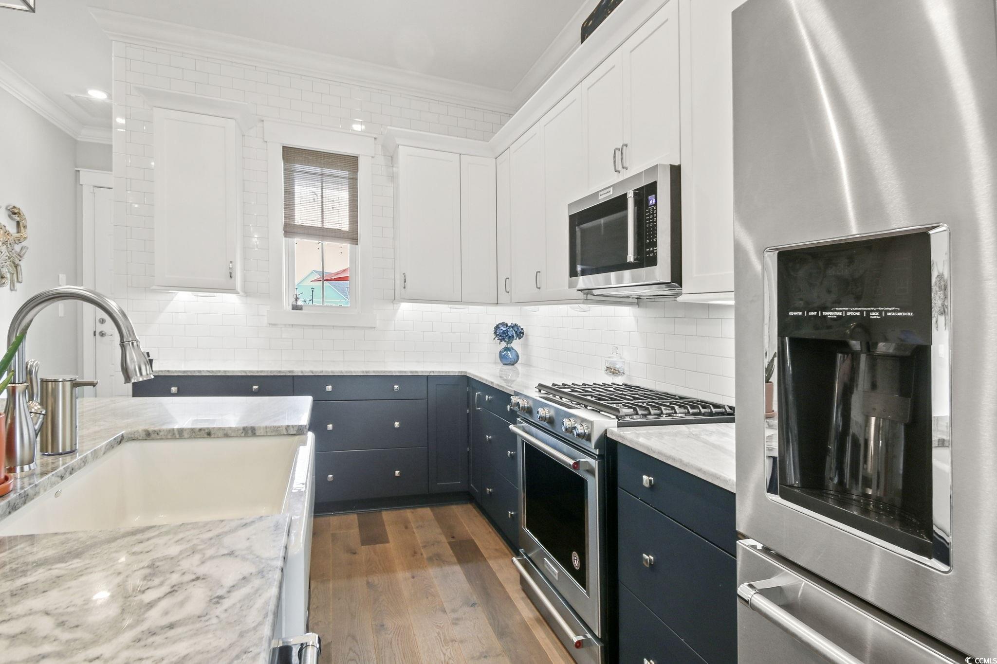 8190 Wren Feather Lane