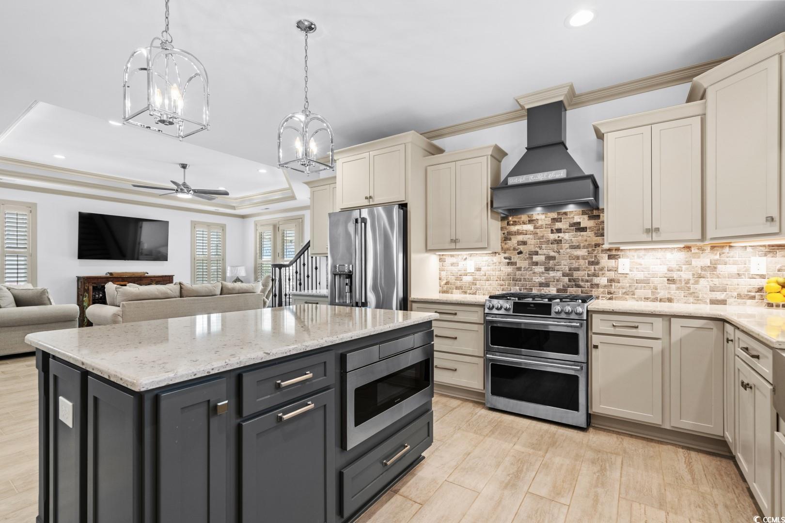 8454 Cape Dutch Loop