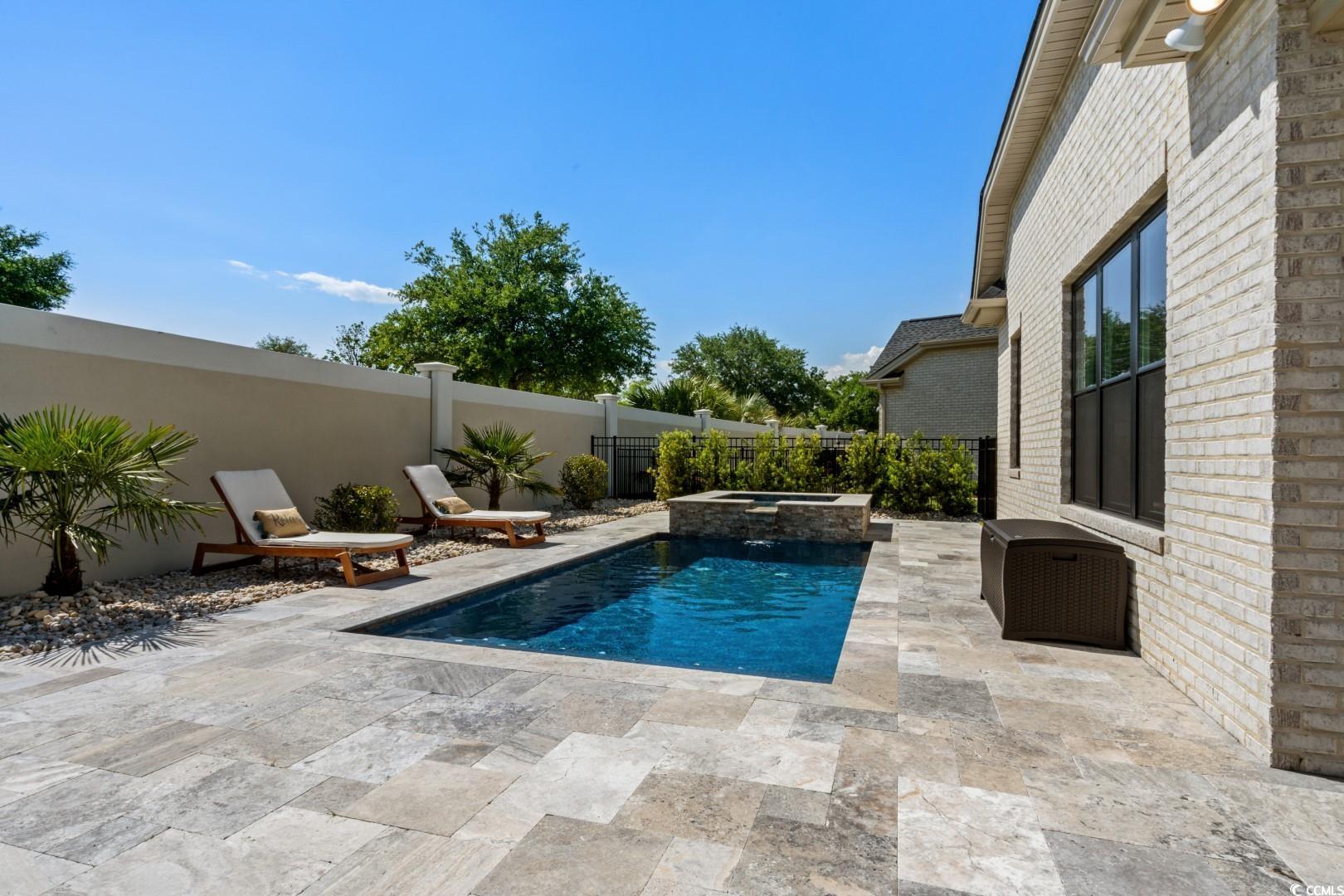 8454 Cape Dutch Loop