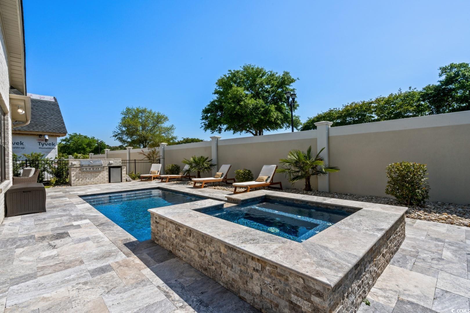 8454 Cape Dutch Loop