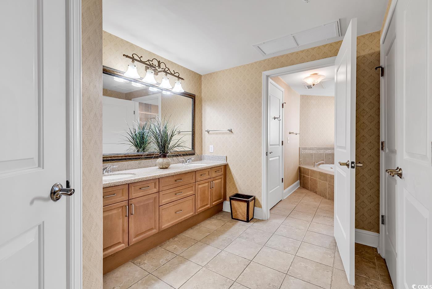 8121 Amalfi Pl. Unit: 4-604