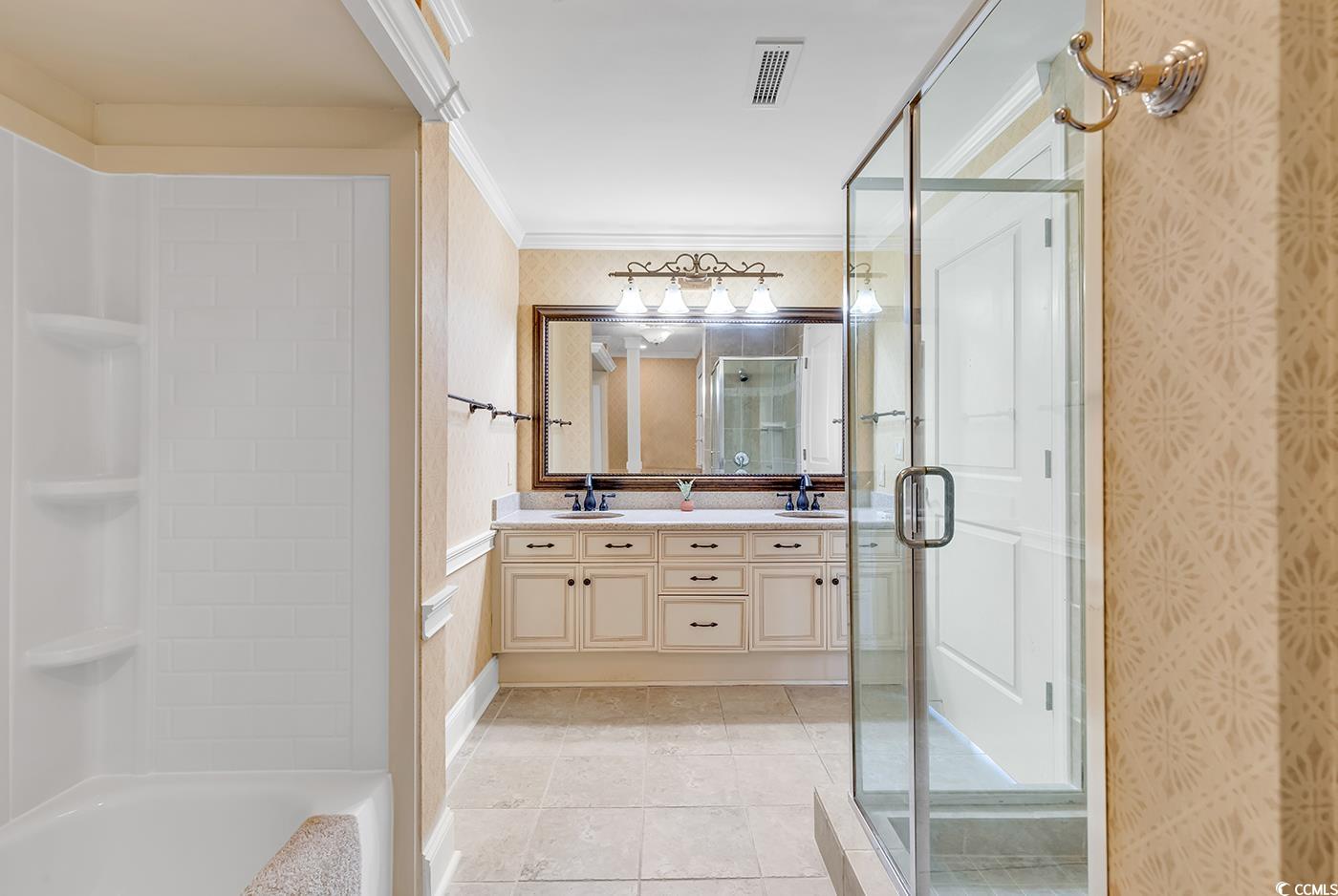 8121 Amalfi Pl. Unit: 4-604