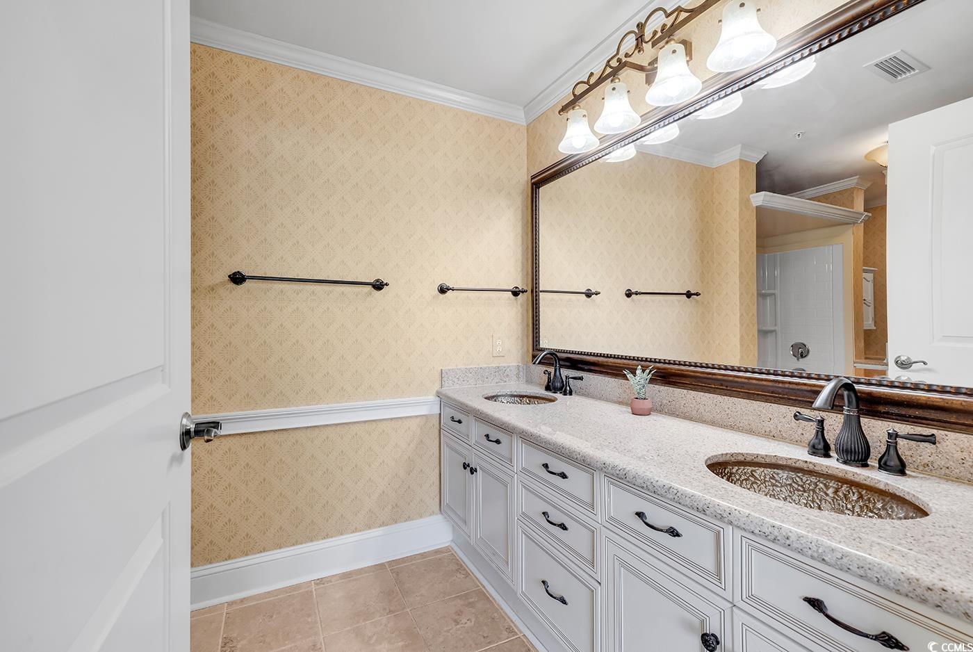 8121 Amalfi Pl. Unit: 4-604