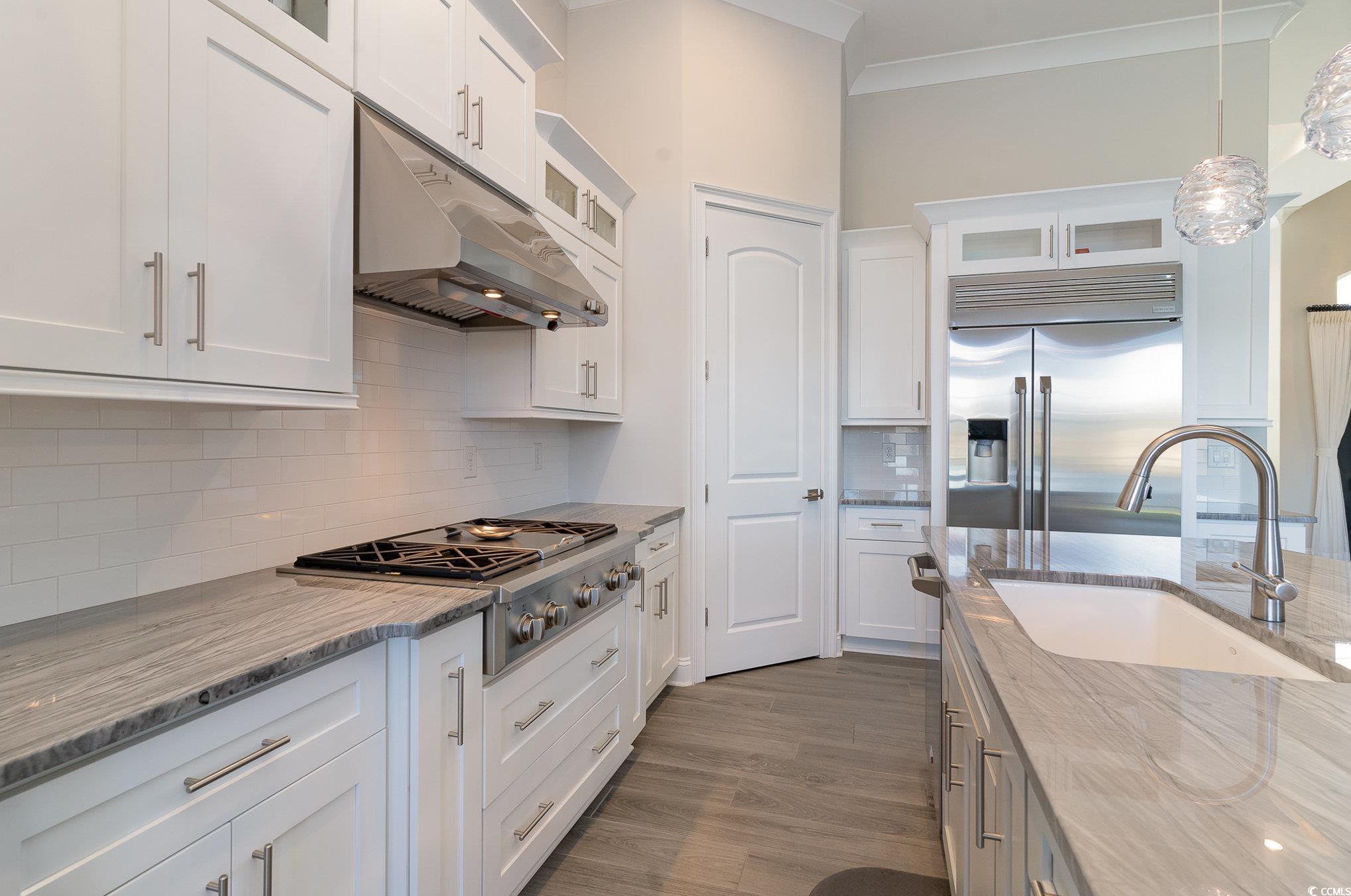 5987 Bolsena Place