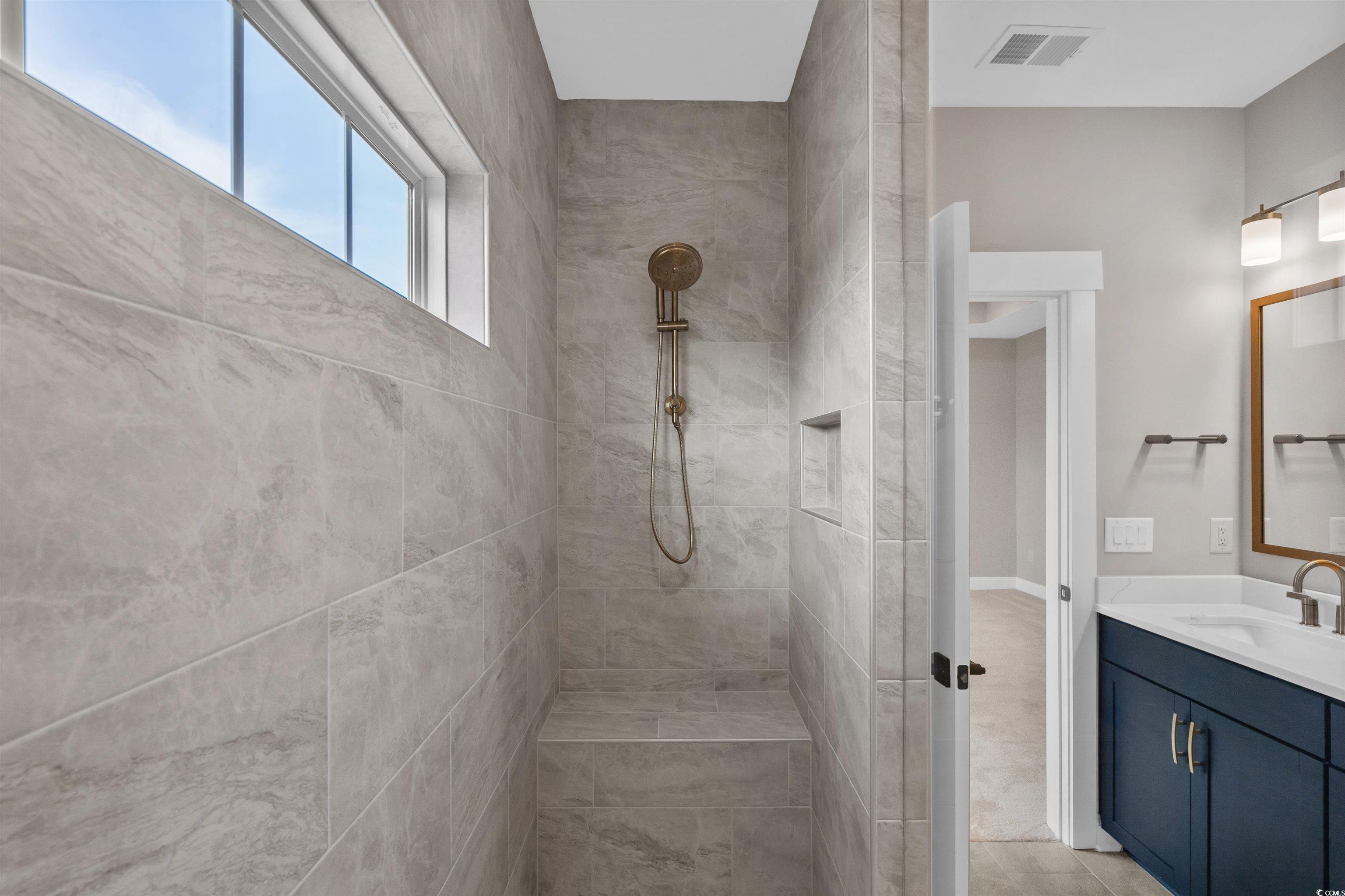 8407 Flamingo Ct. Unit: 5