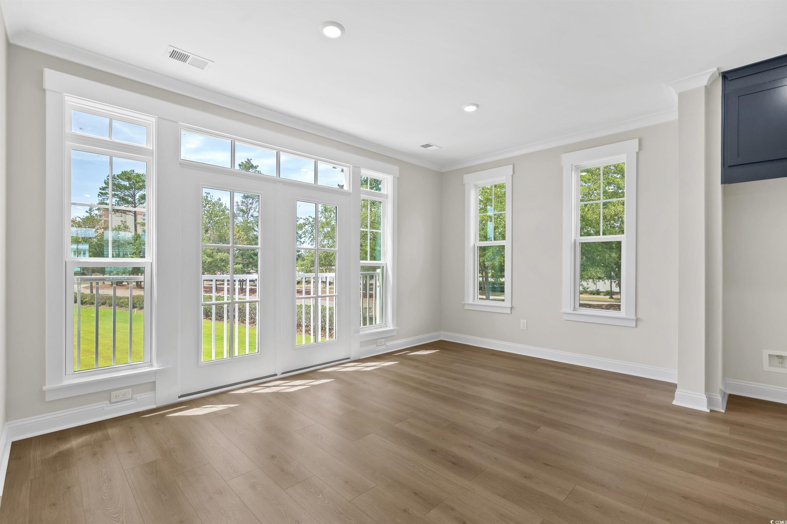 8407 Flamingo Ct. Unit: 5