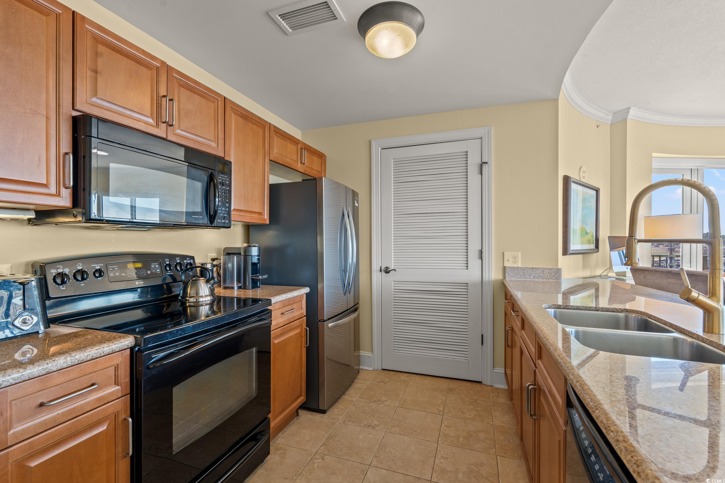 8121 Amalfi Pl. Unit: 5-401