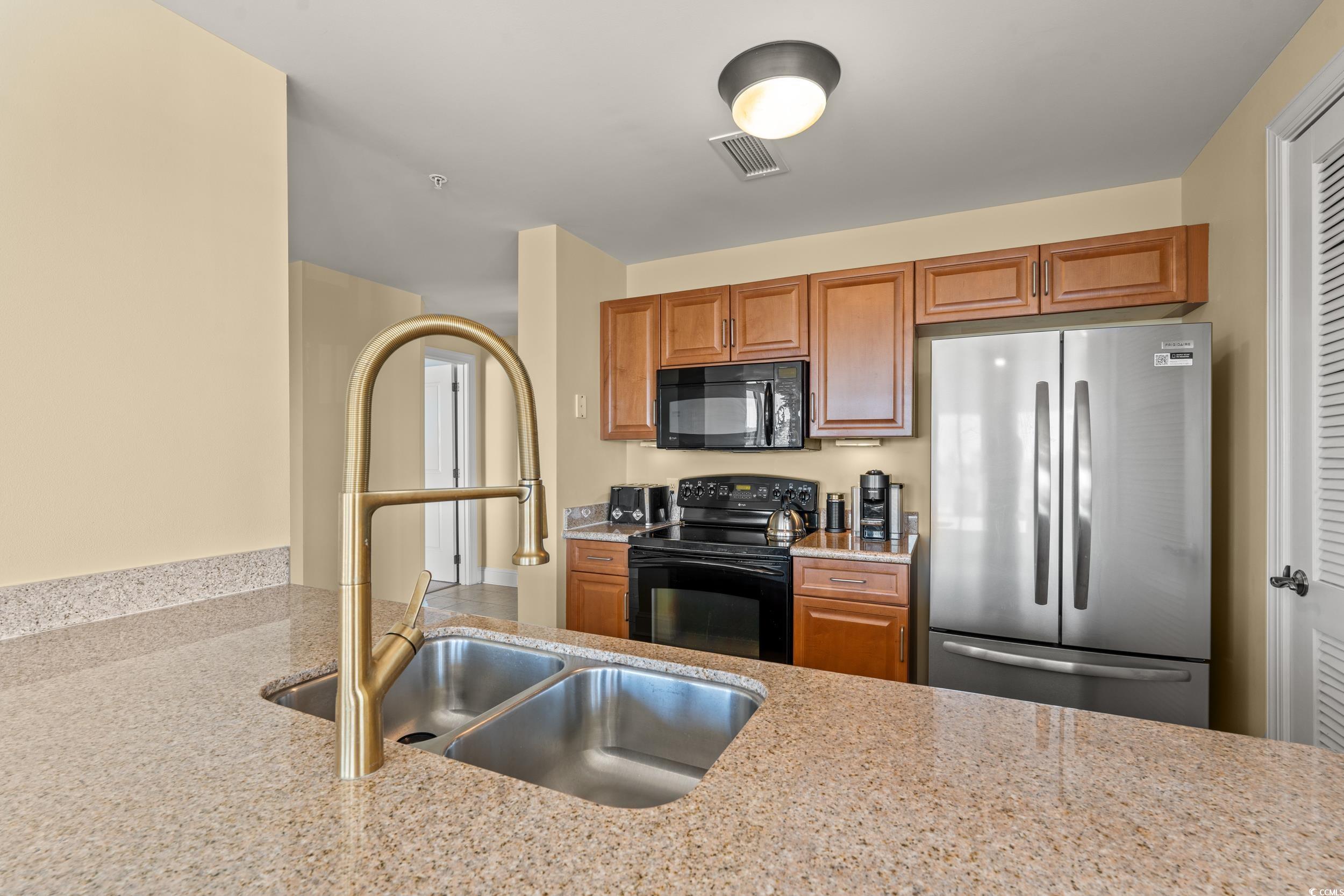 8121 Amalfi Pl. Unit: 5-401