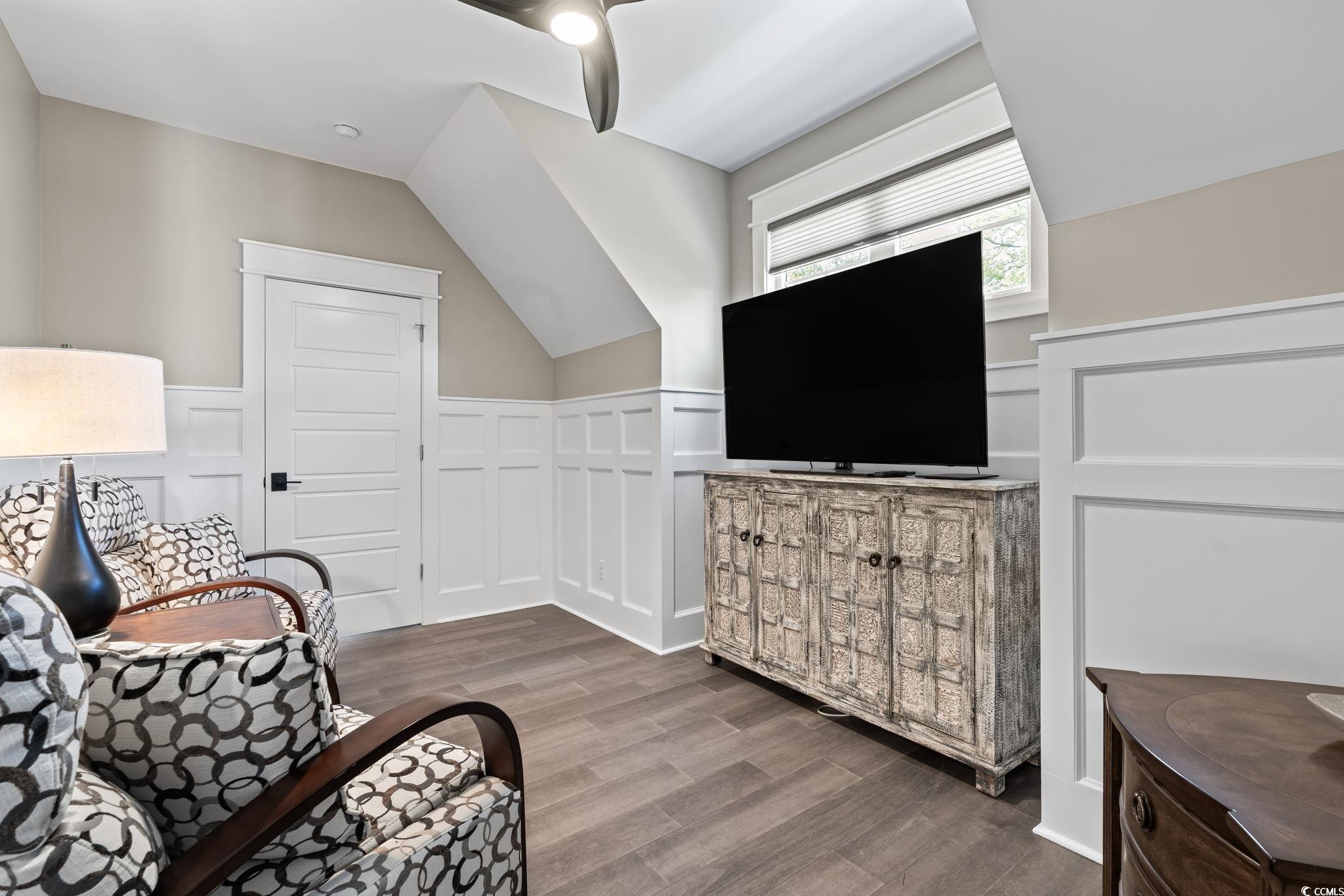 1006 Surf Pointe Dr.