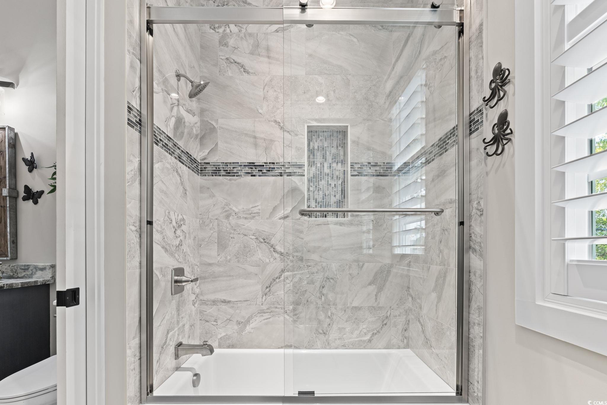 1006 Surf Pointe Dr.