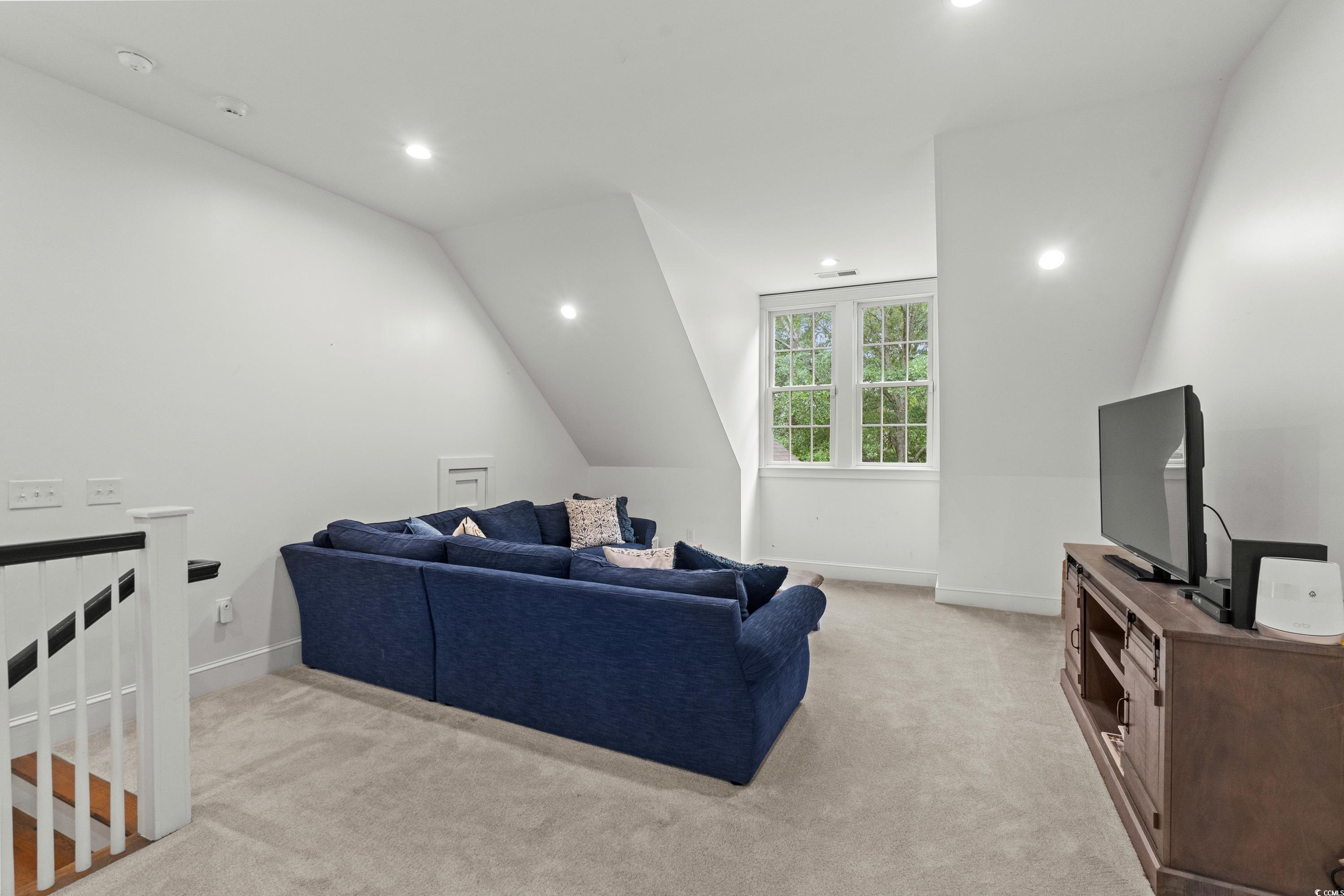 9340 Lake Dr.