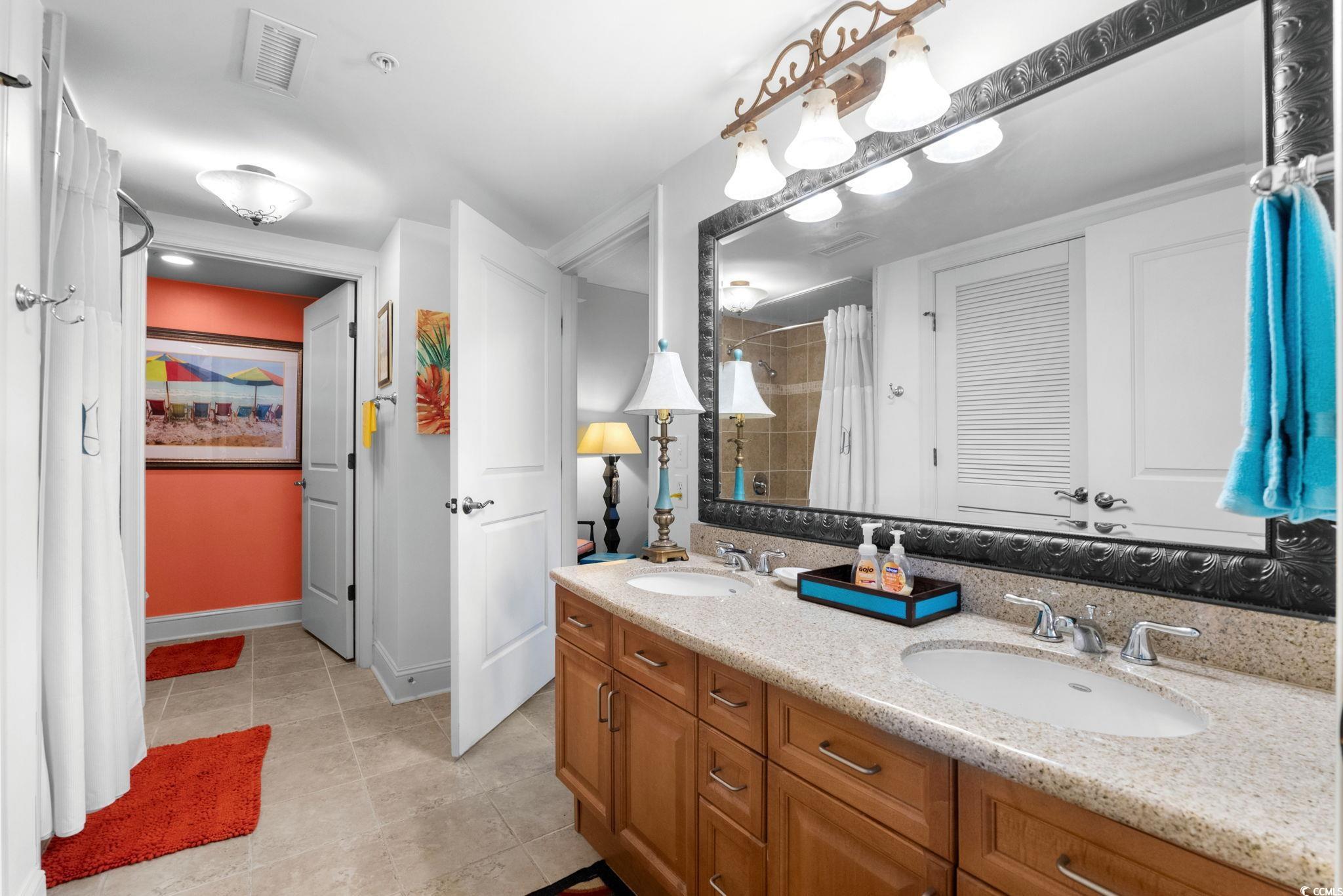 8121 Amalfi Pl. Unit: 7-304