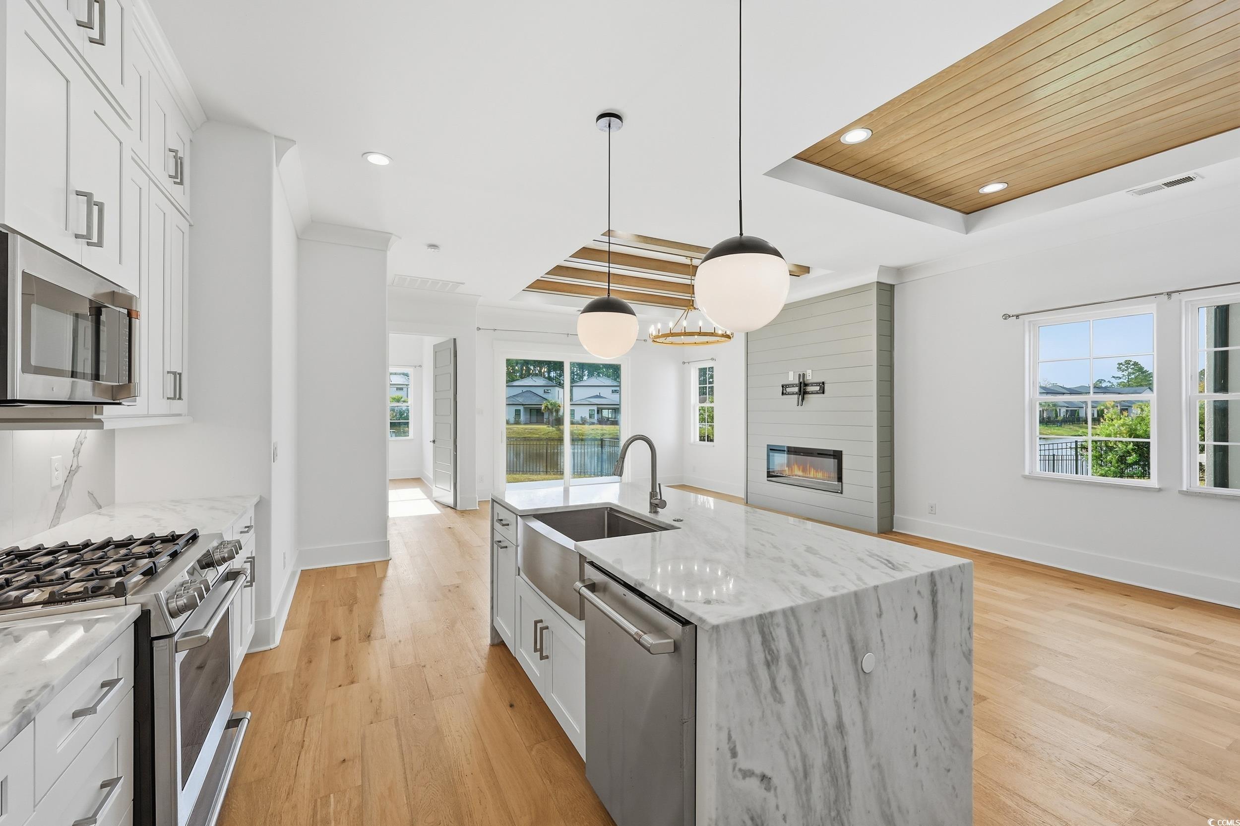 6774 Ocean Breeze Loop