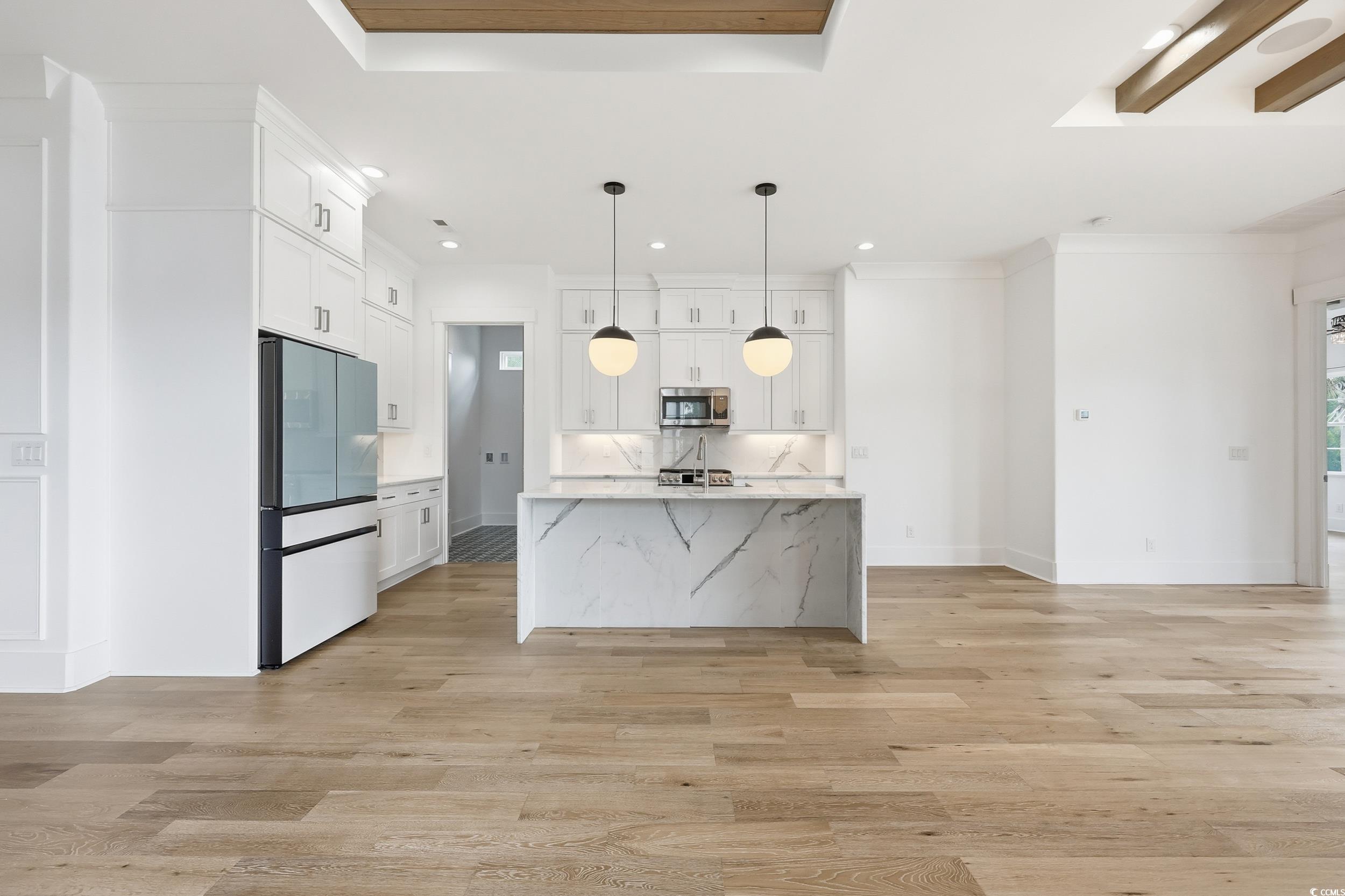 6774 Ocean Breeze Loop