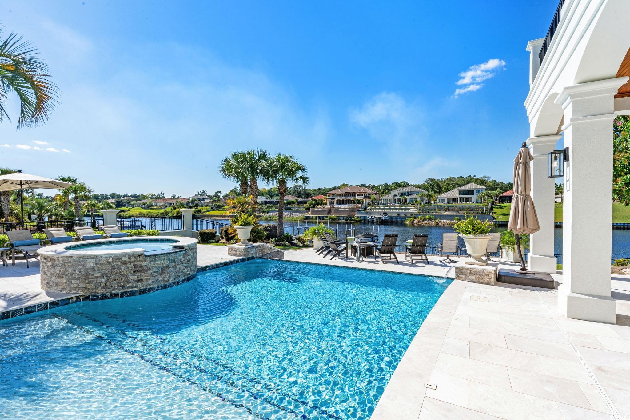 9285 Marina Pkwy.