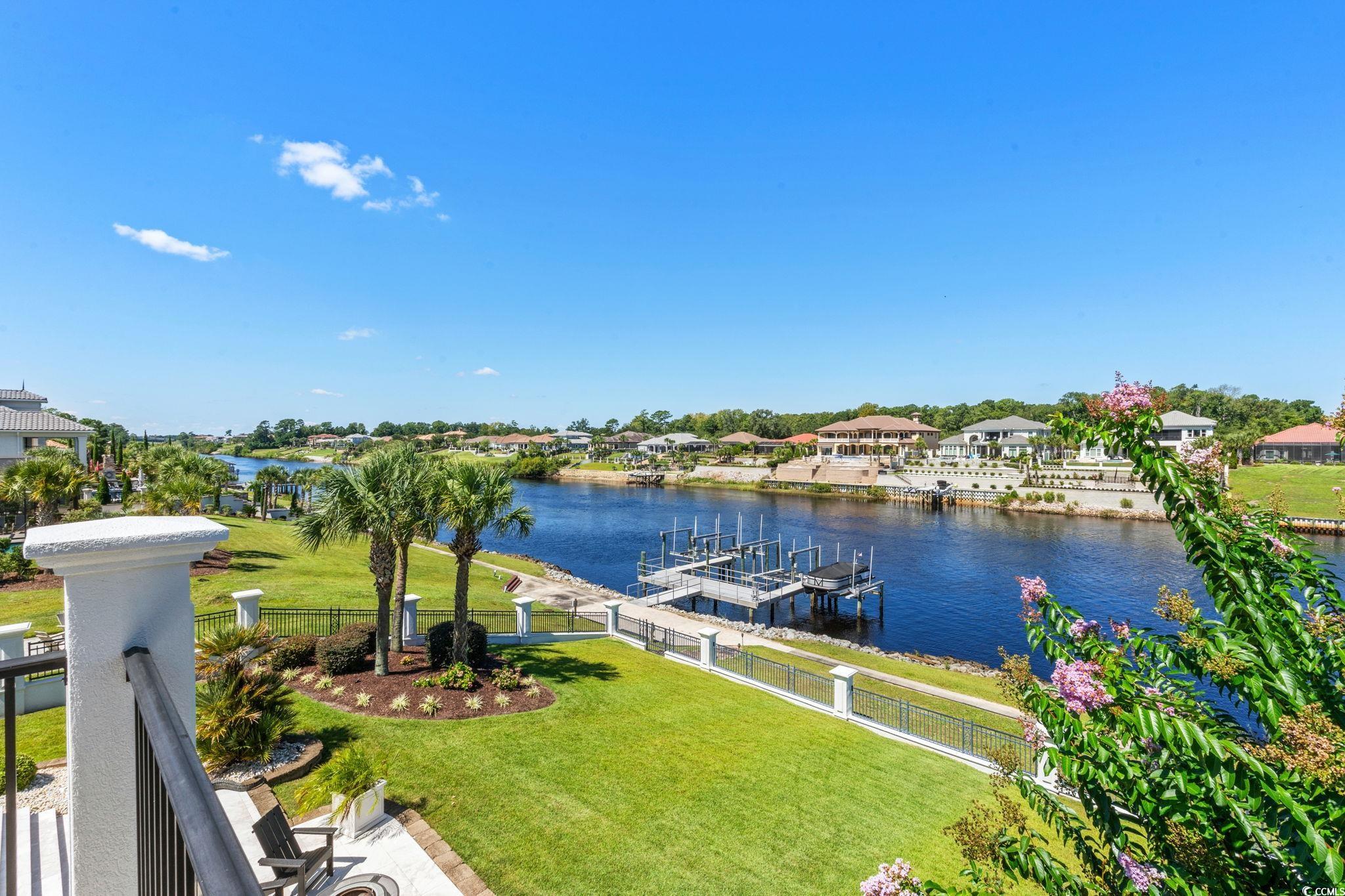 9285 Marina Pkwy.