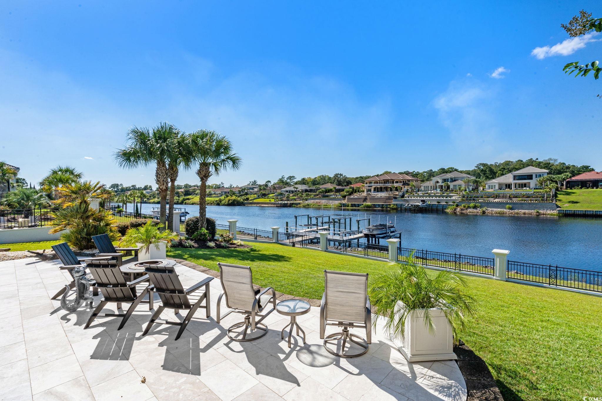 9285 Marina Pkwy.