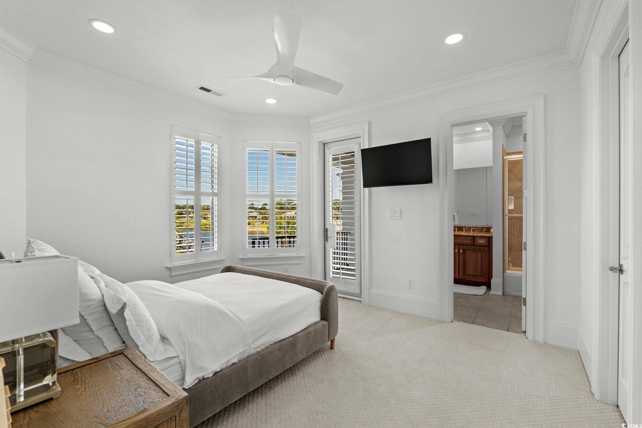 9285 Marina Pkwy.
