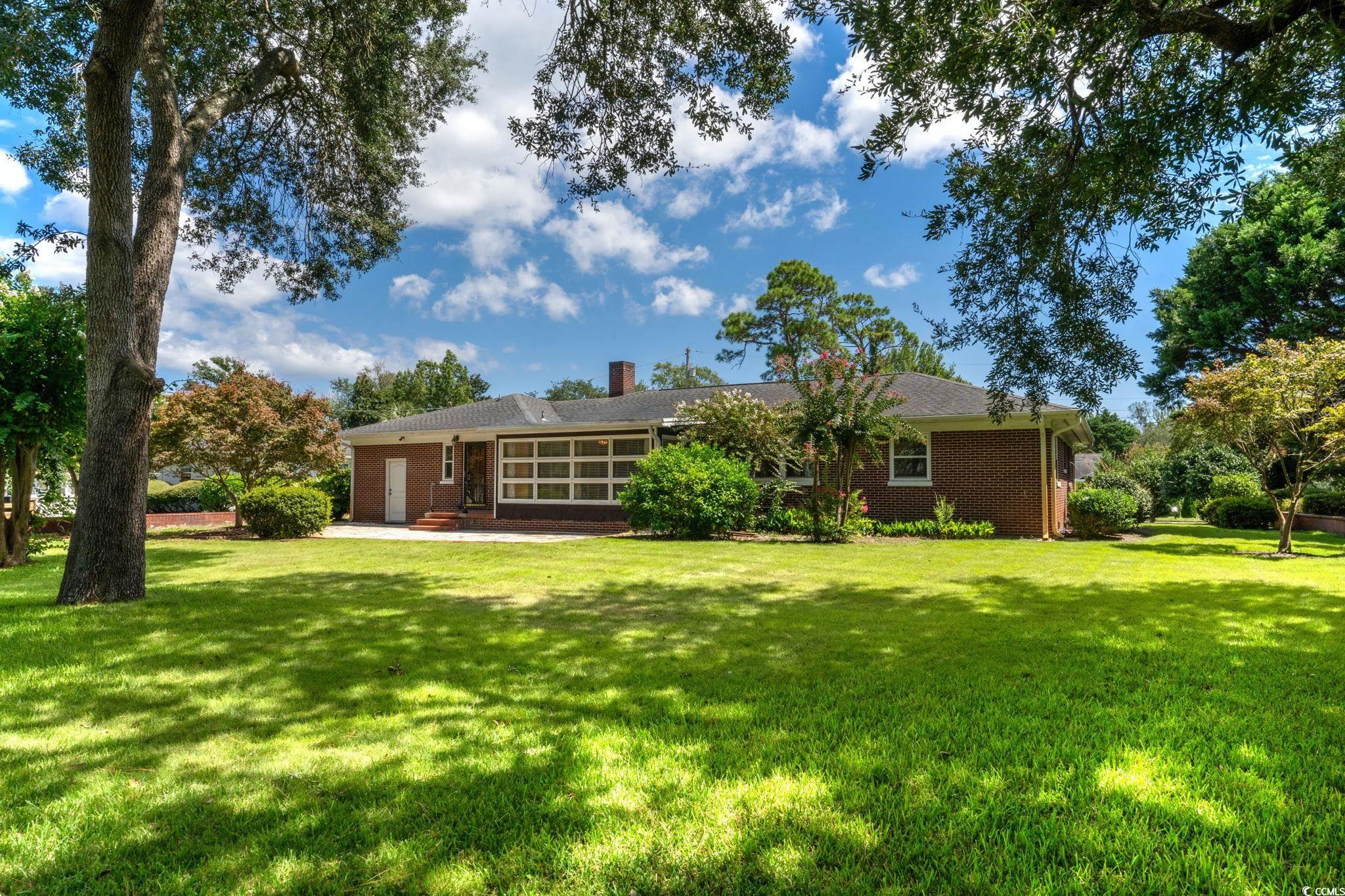 5703 Woodside Ave.