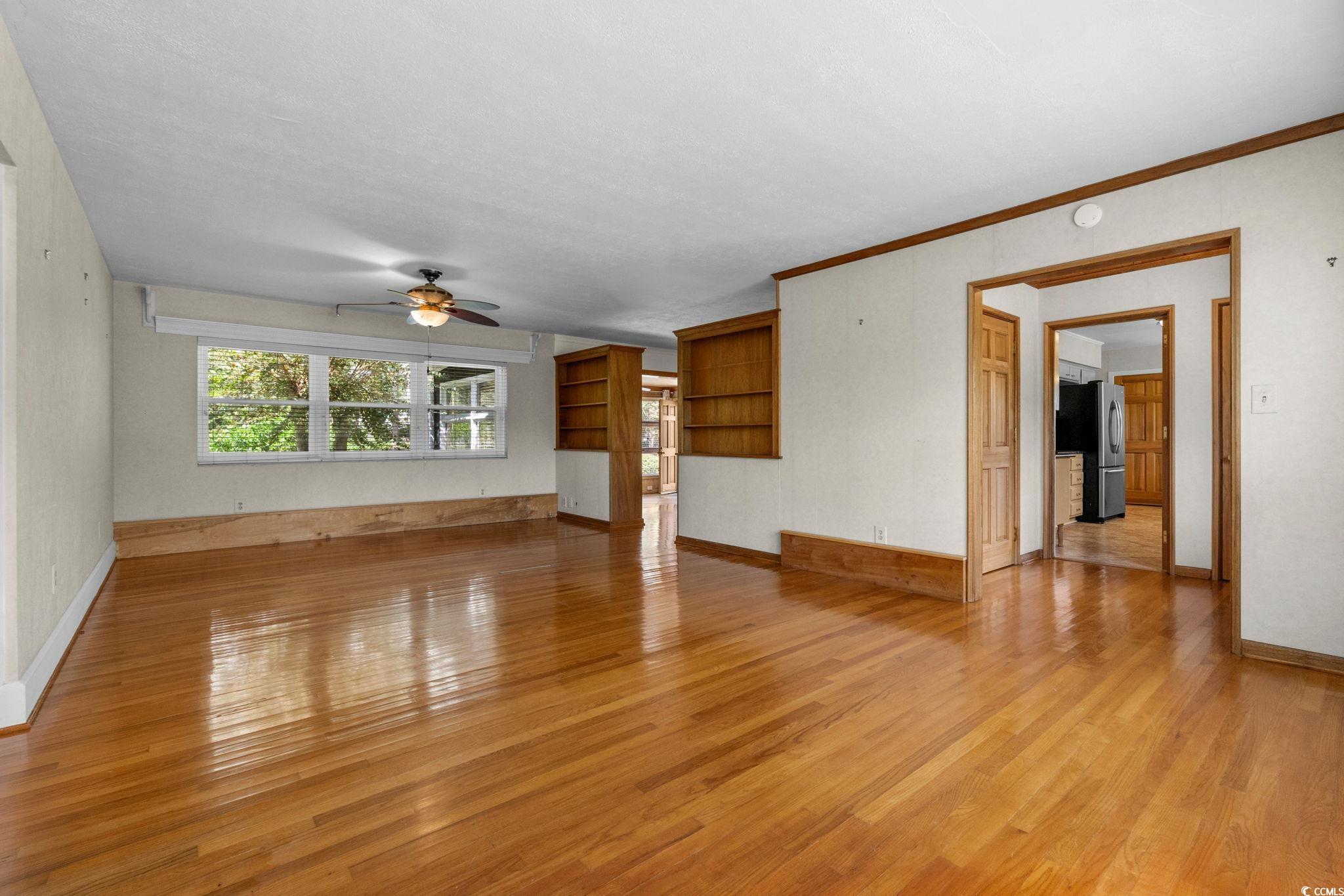 5703 Woodside Ave.