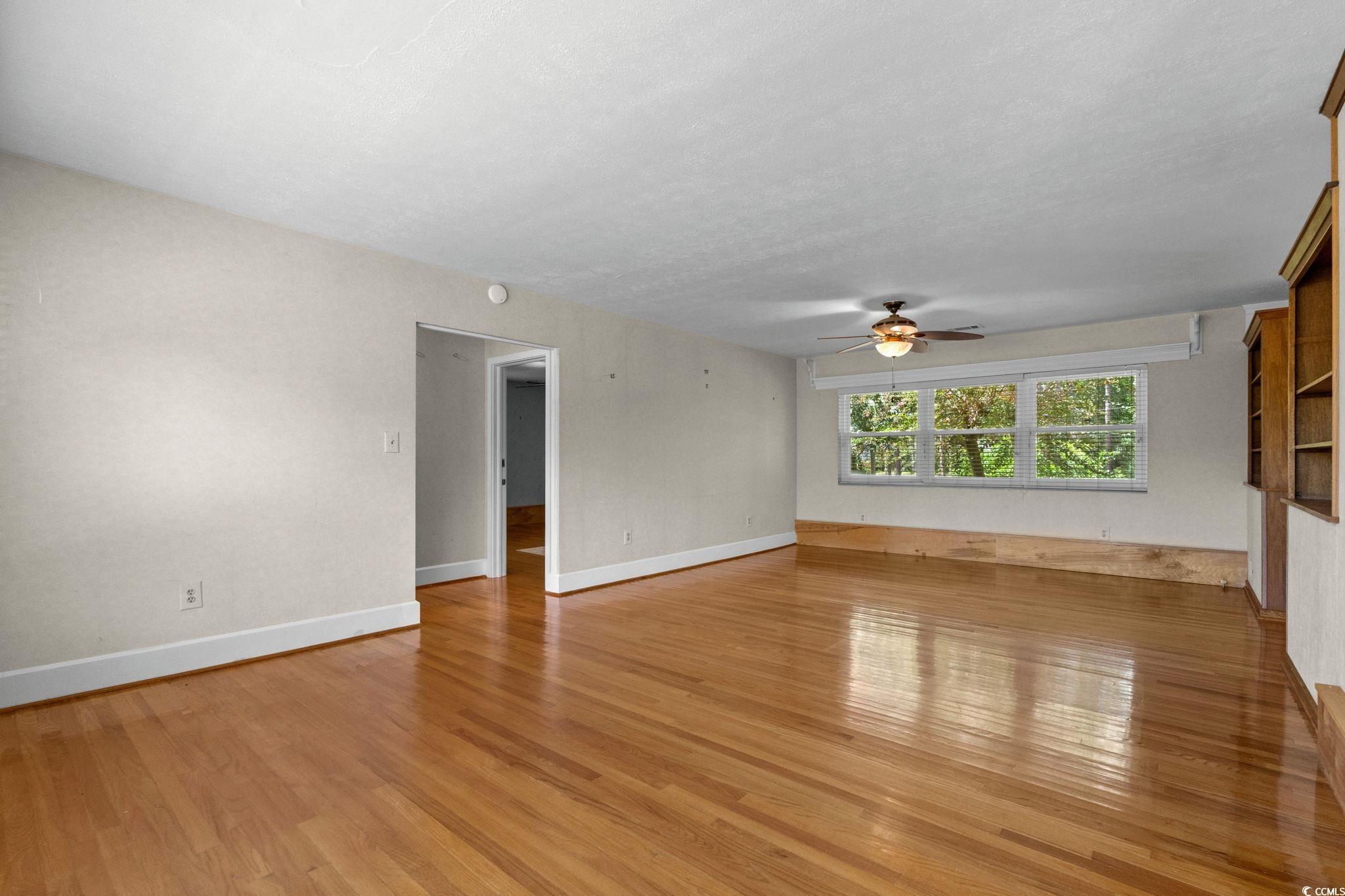 5703 Woodside Ave.