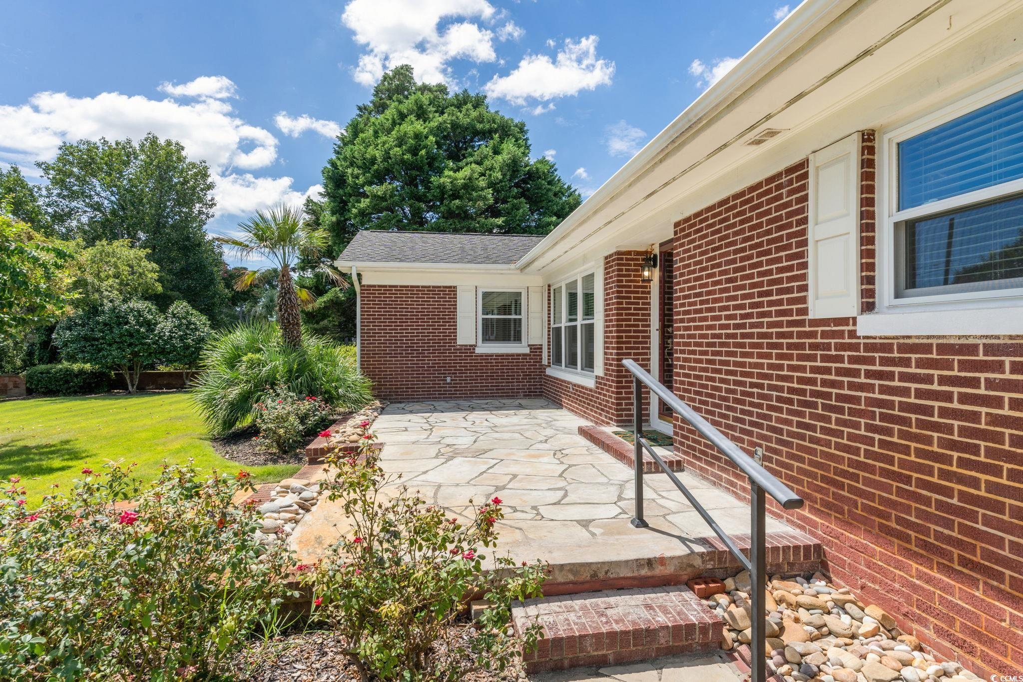 5703 Woodside Ave.