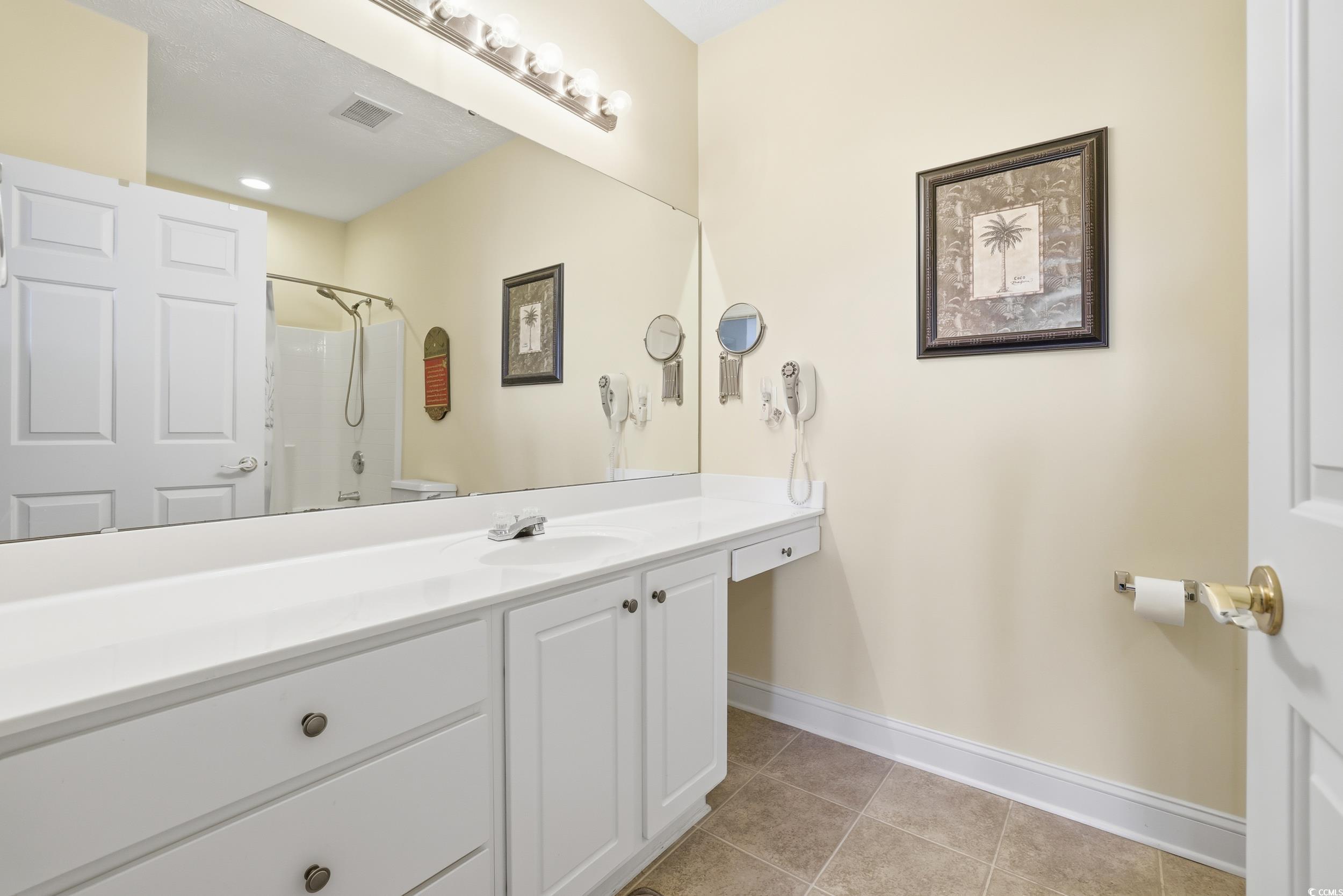 6010 Windsor Green Way Unit: 12-103