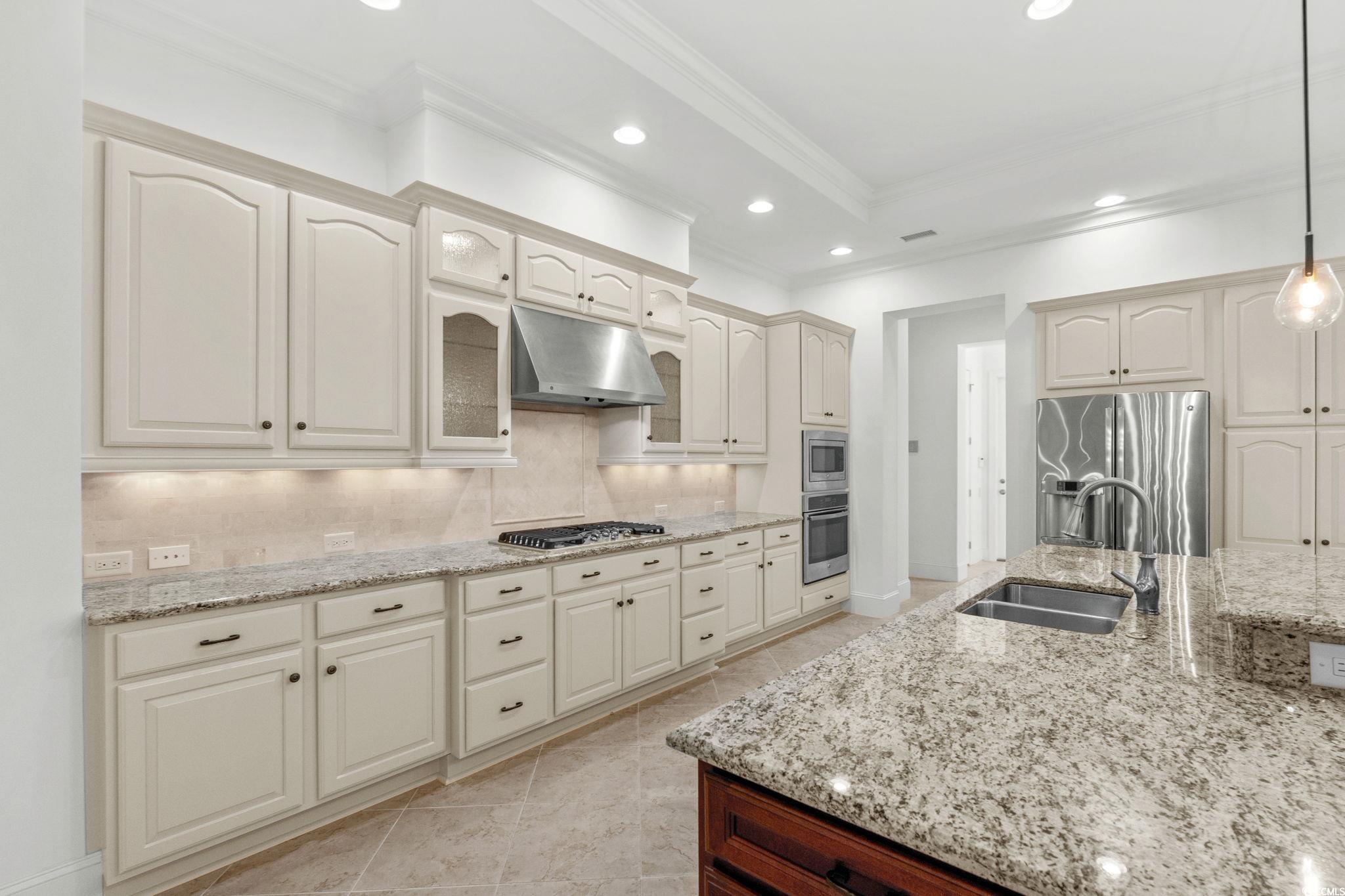 9590 Bellasera Circle